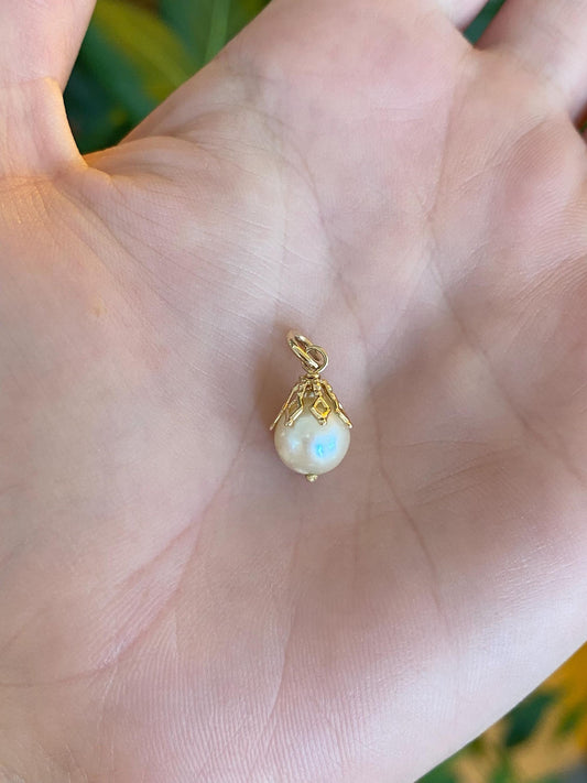 Vintage Solid 14k Yellow Gold Pearl Charm