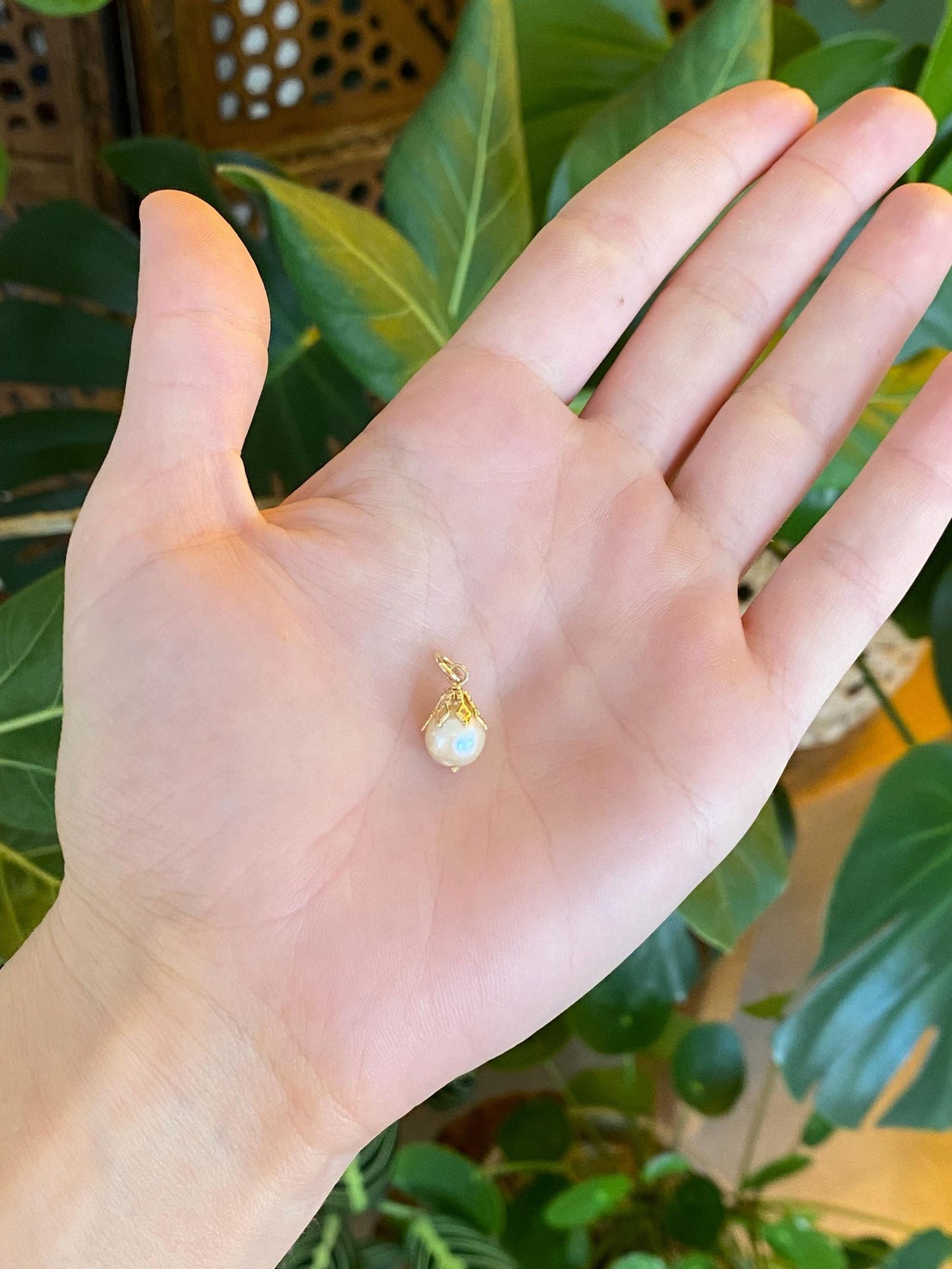 Vintage Solid 14k Yellow Gold Pearl Charm