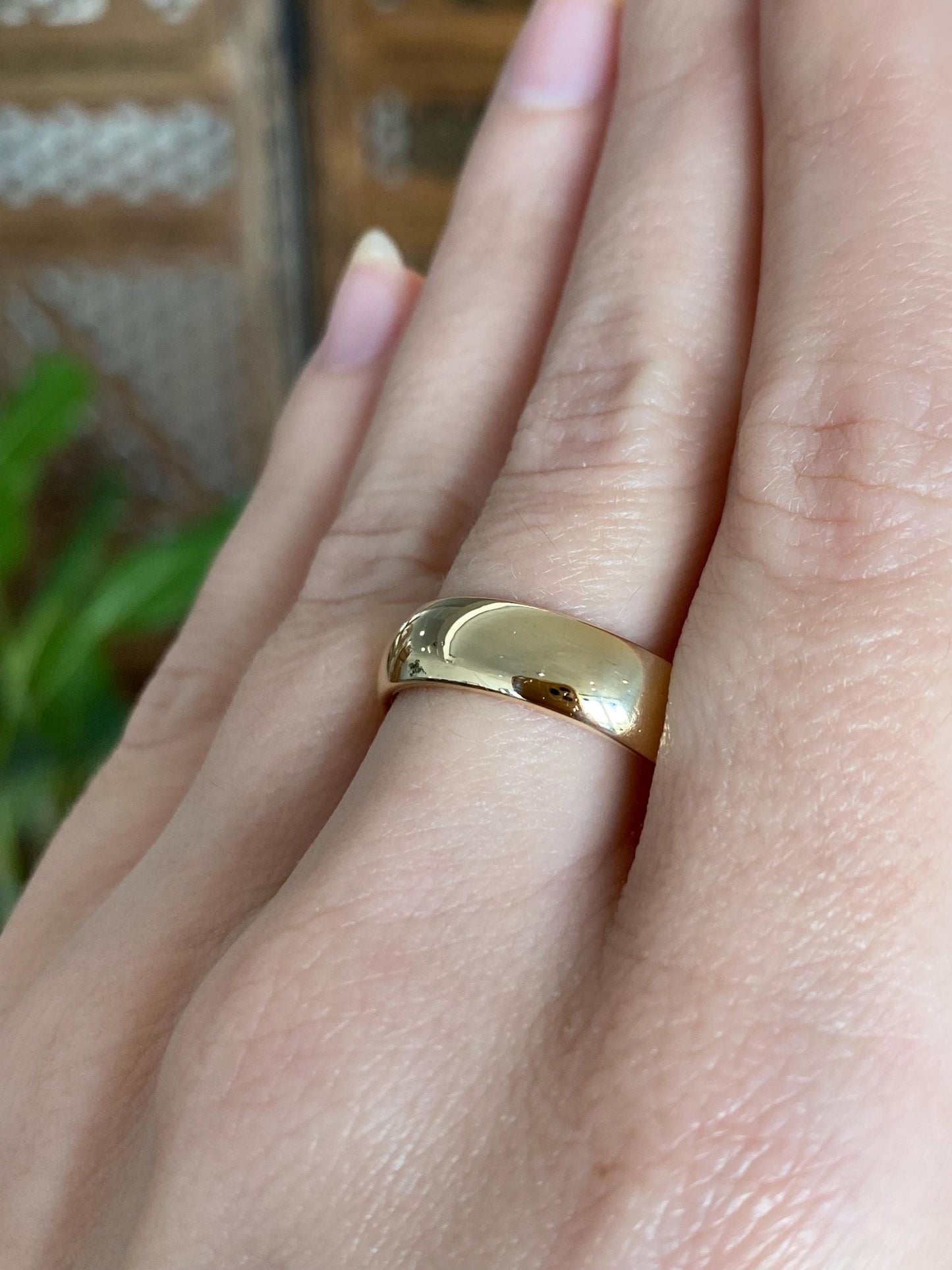Vintage Solid 14k Yellow Gold Ring Band - Size 9