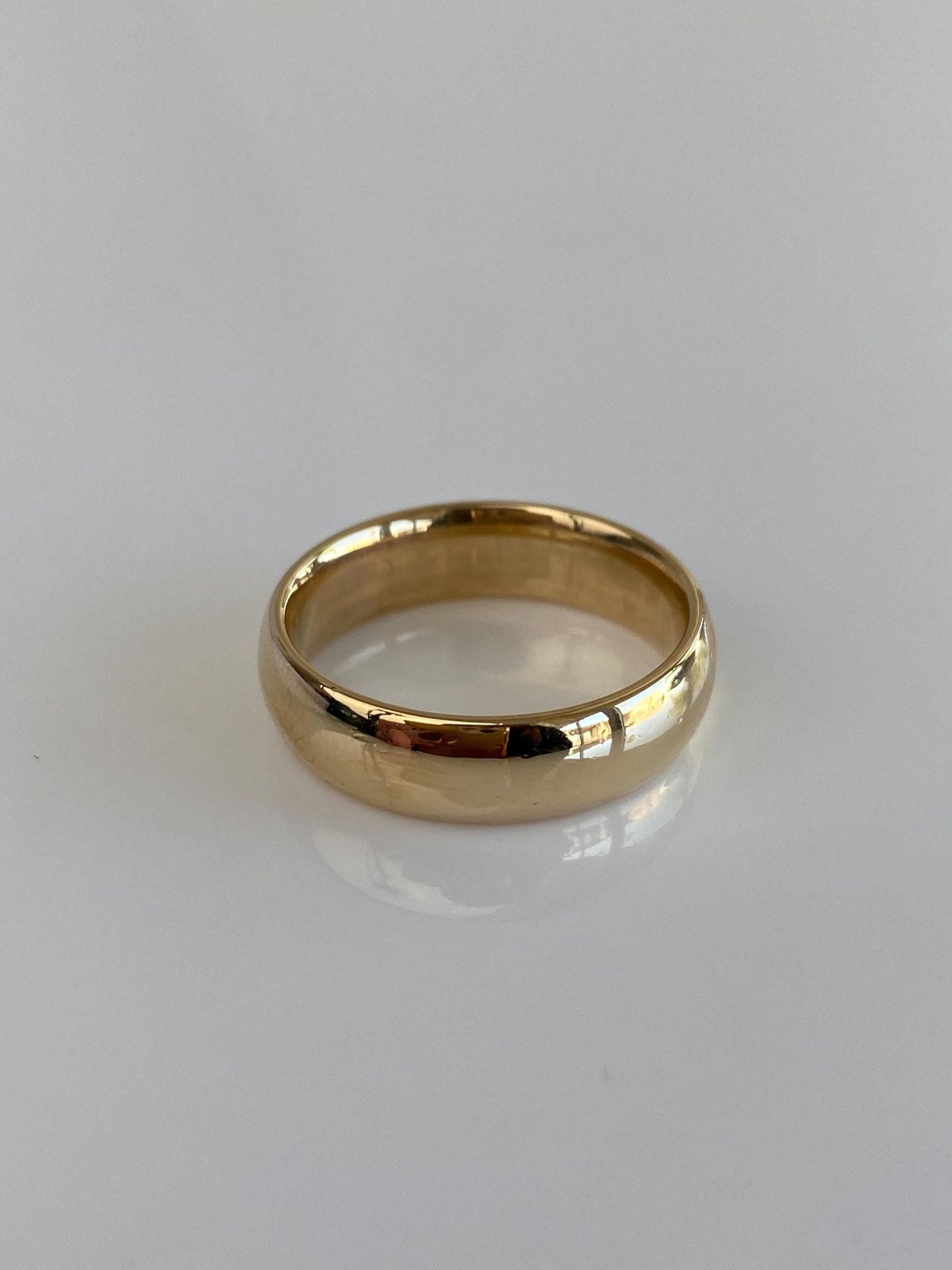 Vintage Solid 14k Yellow Gold Ring Band - Size 9