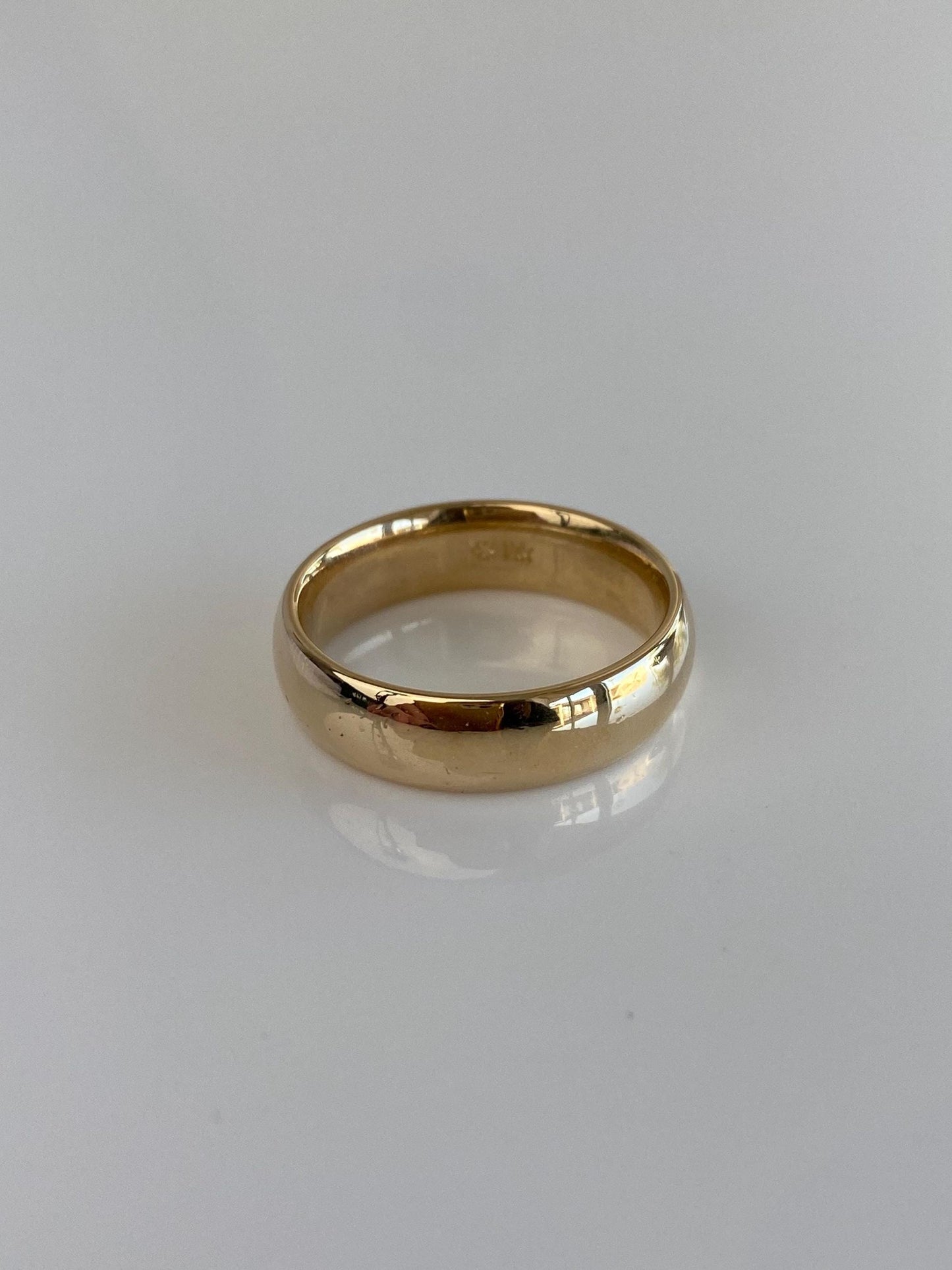 Vintage Solid 14k Yellow Gold Ring Band - Size 9