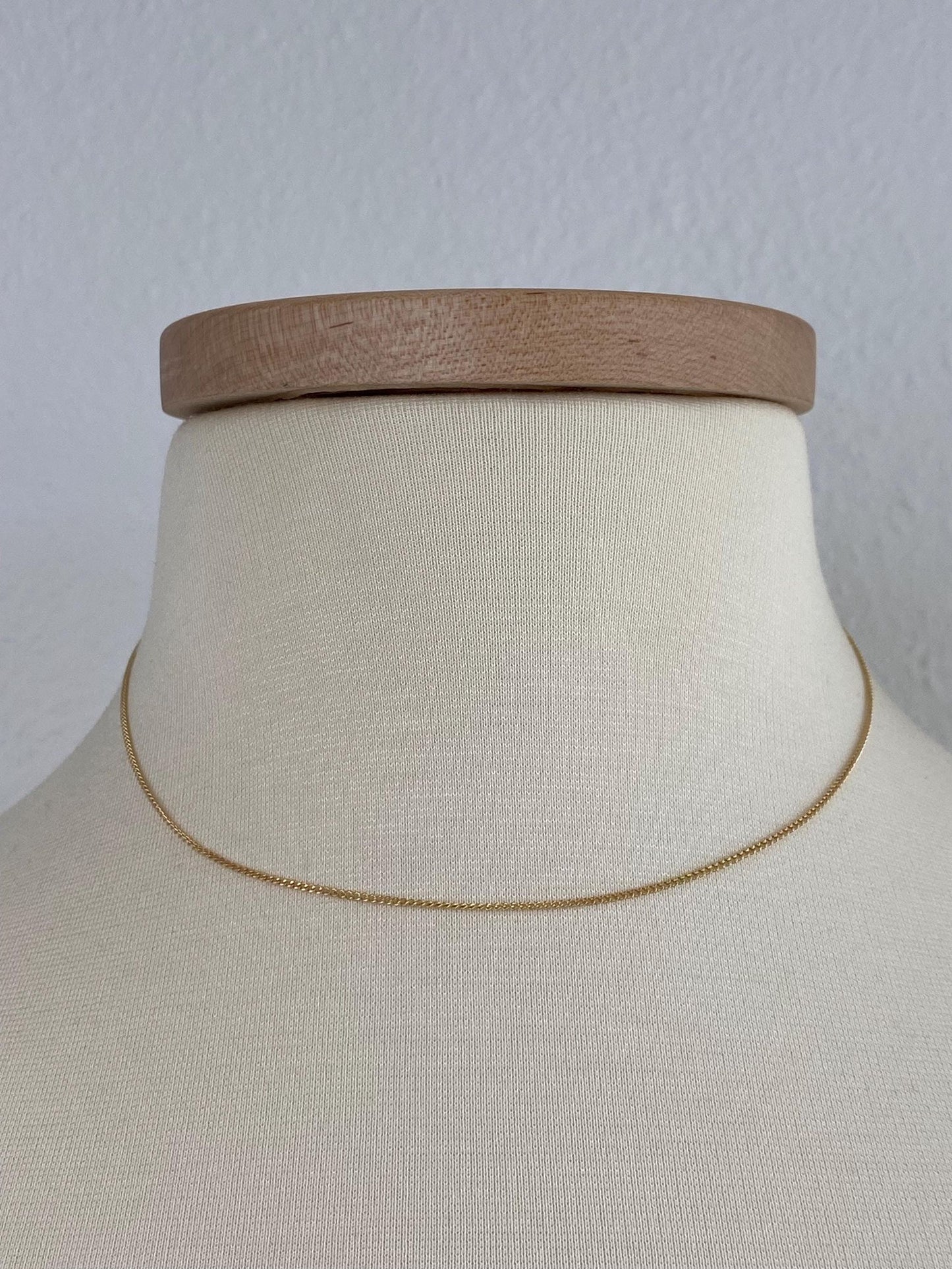 Vintage Solid 18k Yellow Gold Tight Curb Chain Necklace - 15.75 inches