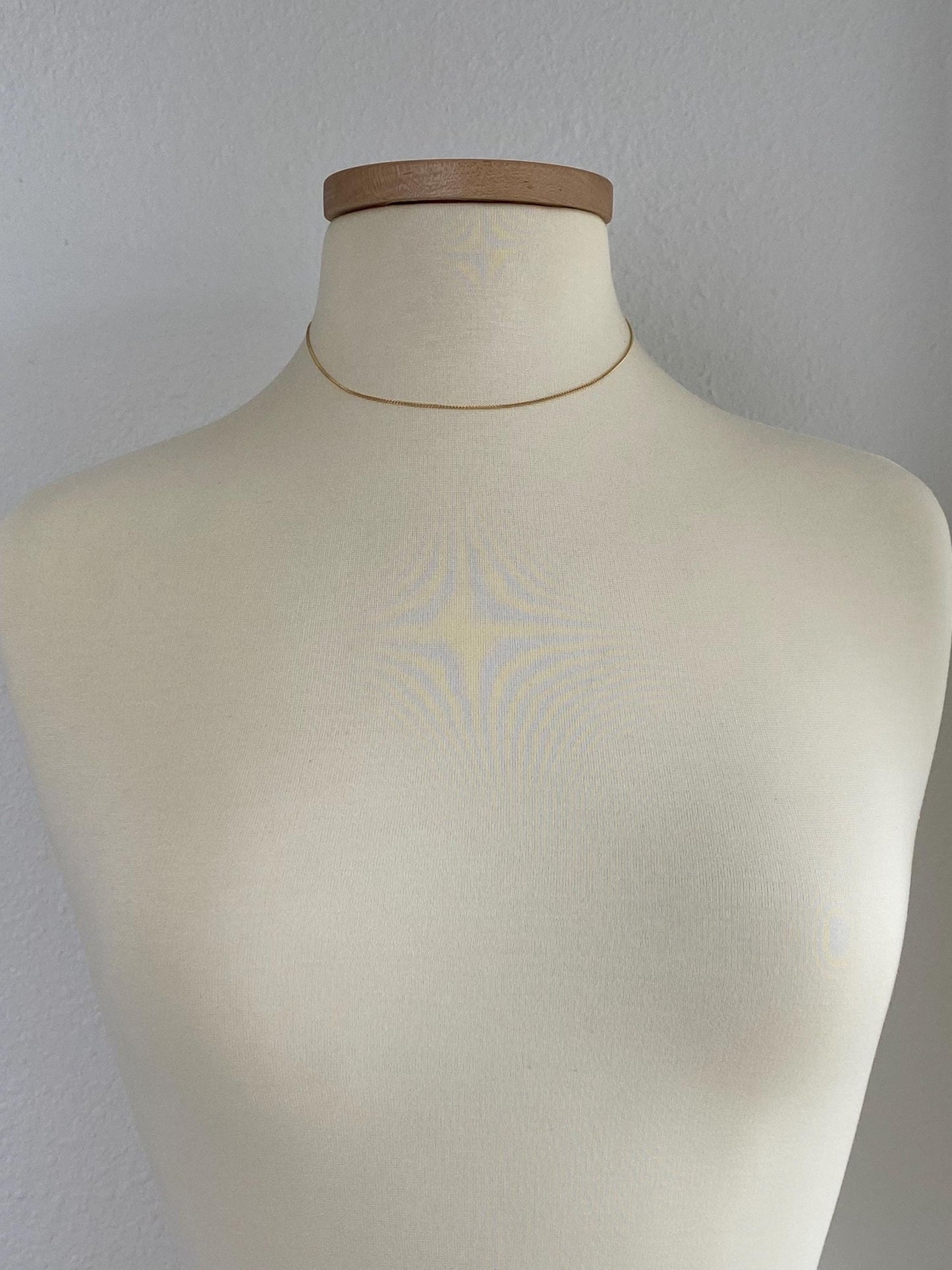 Vintage Solid 18k Yellow Gold Tight Curb Chain Necklace - 15.75 inches
