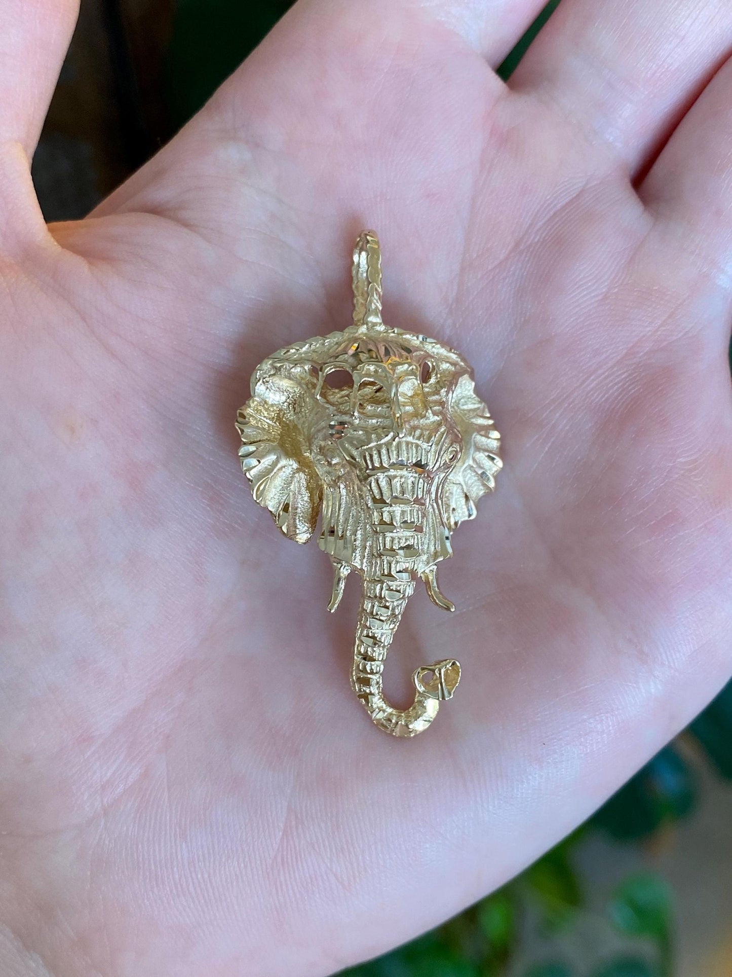 Vintage Solid 14k Yellow Gold Diamond Cut Elephant Charm
