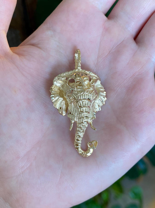 Vintage Solid 14k Yellow Gold Diamond Cut Elephant Charm