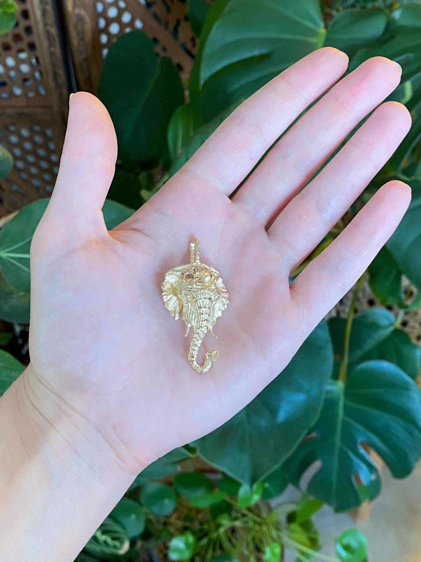 Vintage Solid 14k Yellow Gold Diamond Cut Elephant Charm