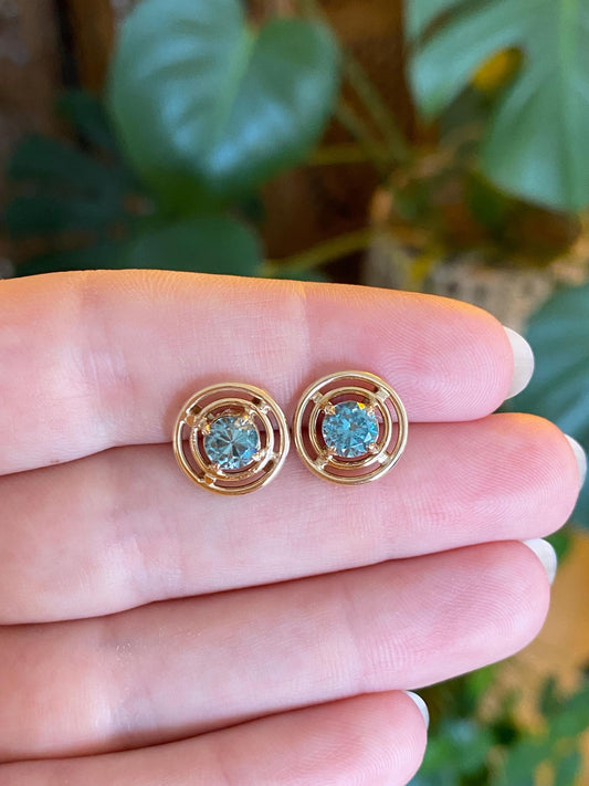 Vintage Solid 14k Yellow Gold Topaz Stud Earrings