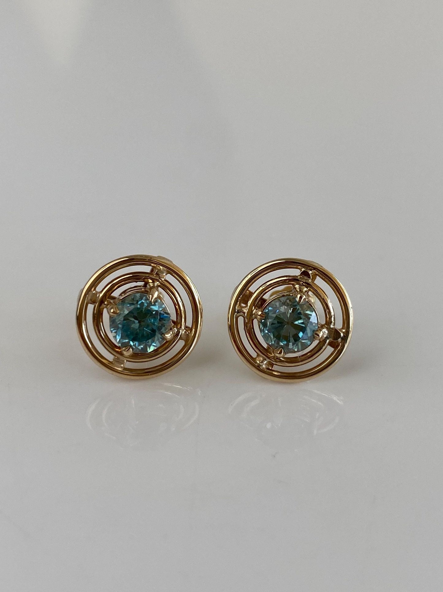 Vintage Solid 14k Yellow Gold Topaz Stud Earrings