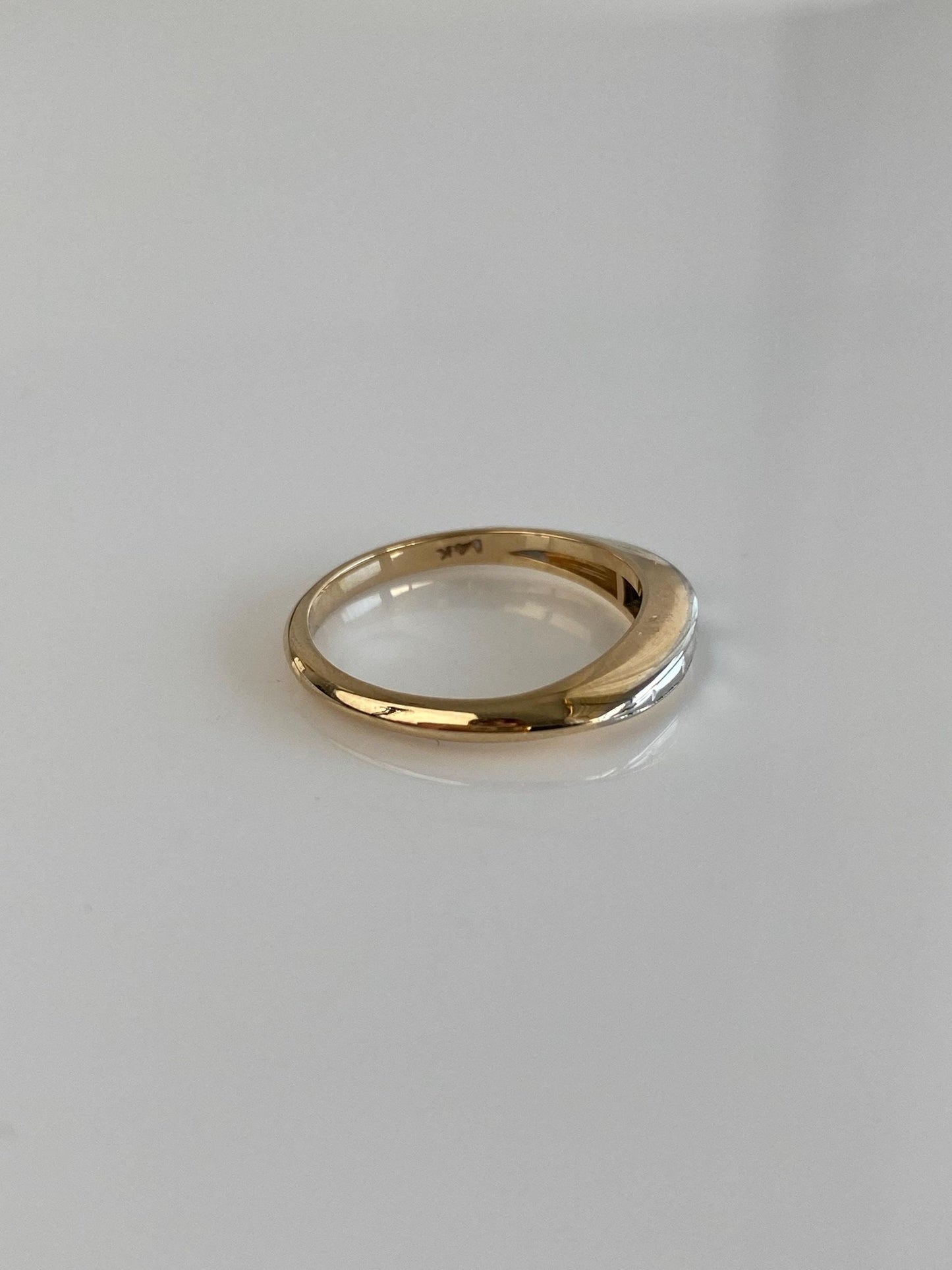 Vintage Solid 14k White & Yellow Gold Design Ring Band - Size 4.5