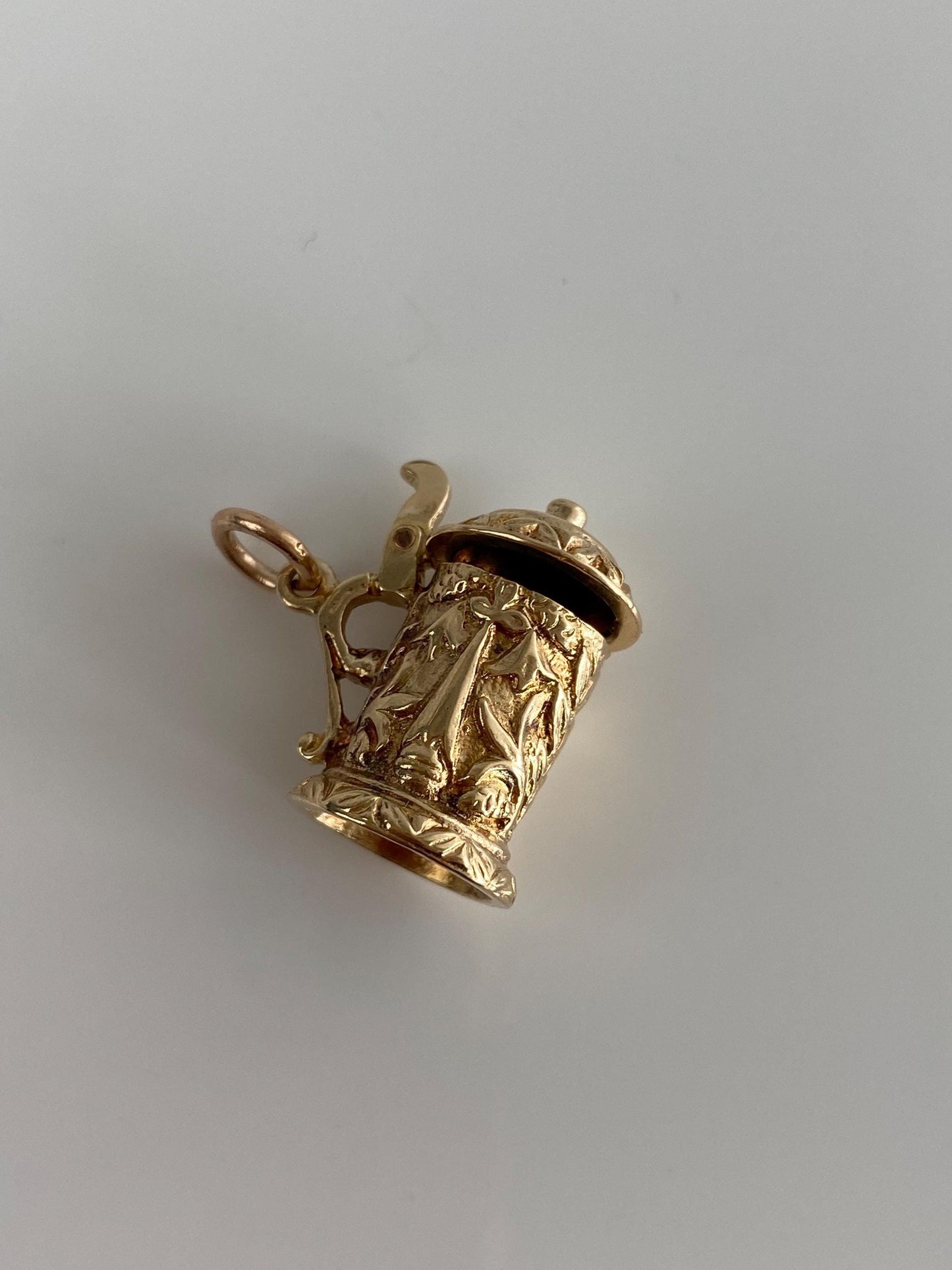 Vintage Solid 9k Yellow Gold Floral Beer Stein Charm