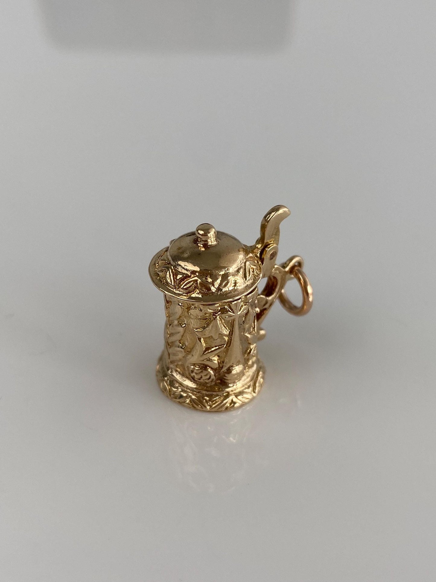 Vintage Solid 9k Yellow Gold Floral Beer Stein Charm