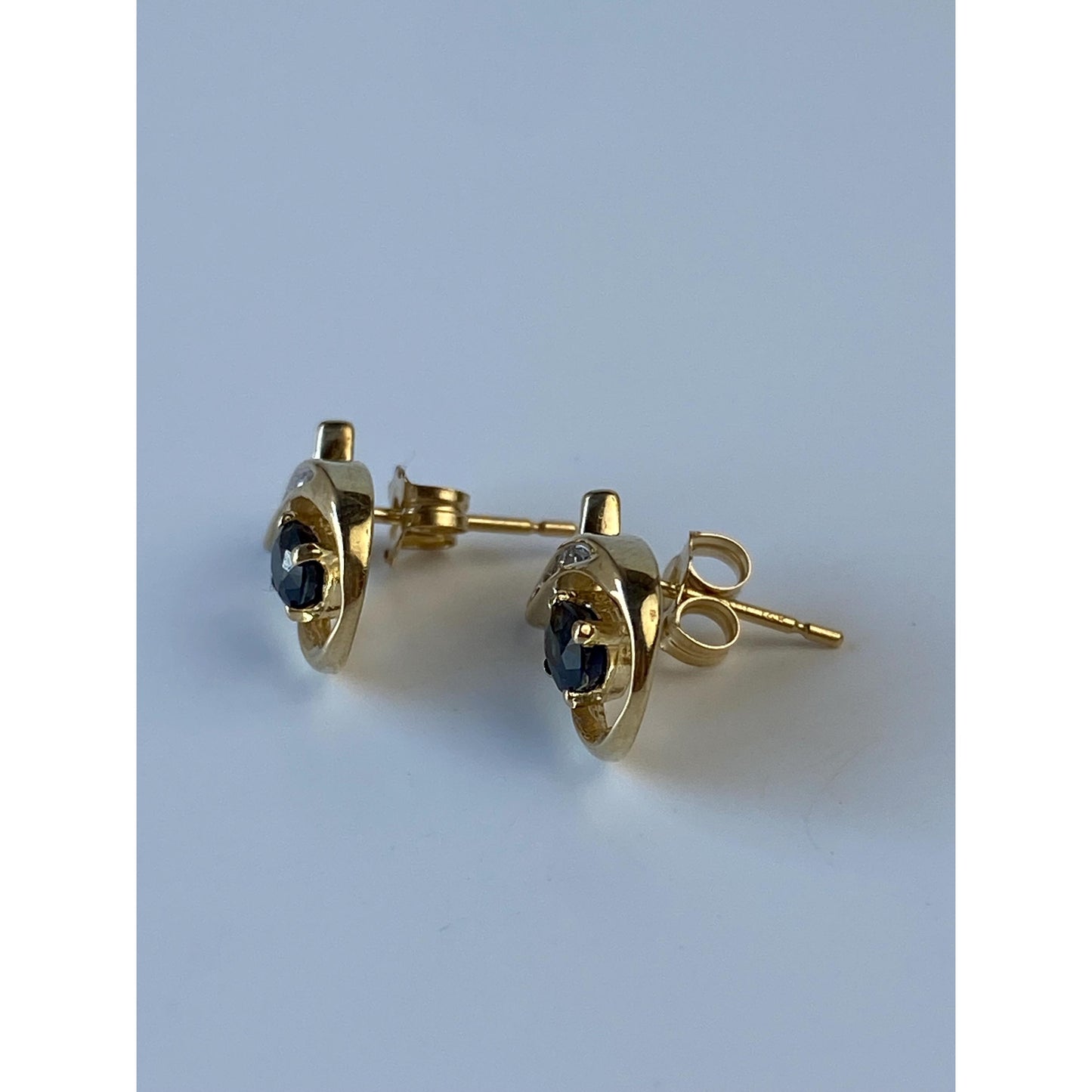 Vintage Solid 14k Yellow Gold Blue Spinel Diamond Stud Earrings