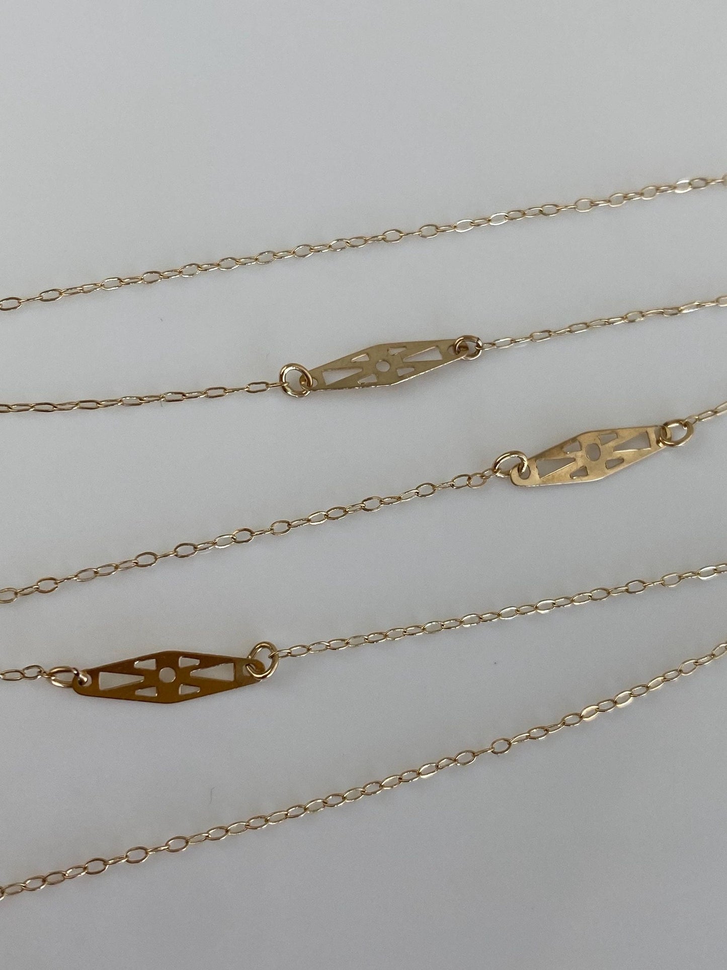 Vintage Solid 14k Yellow Gold Station Elongated Chain Necklace - 16.25 inches