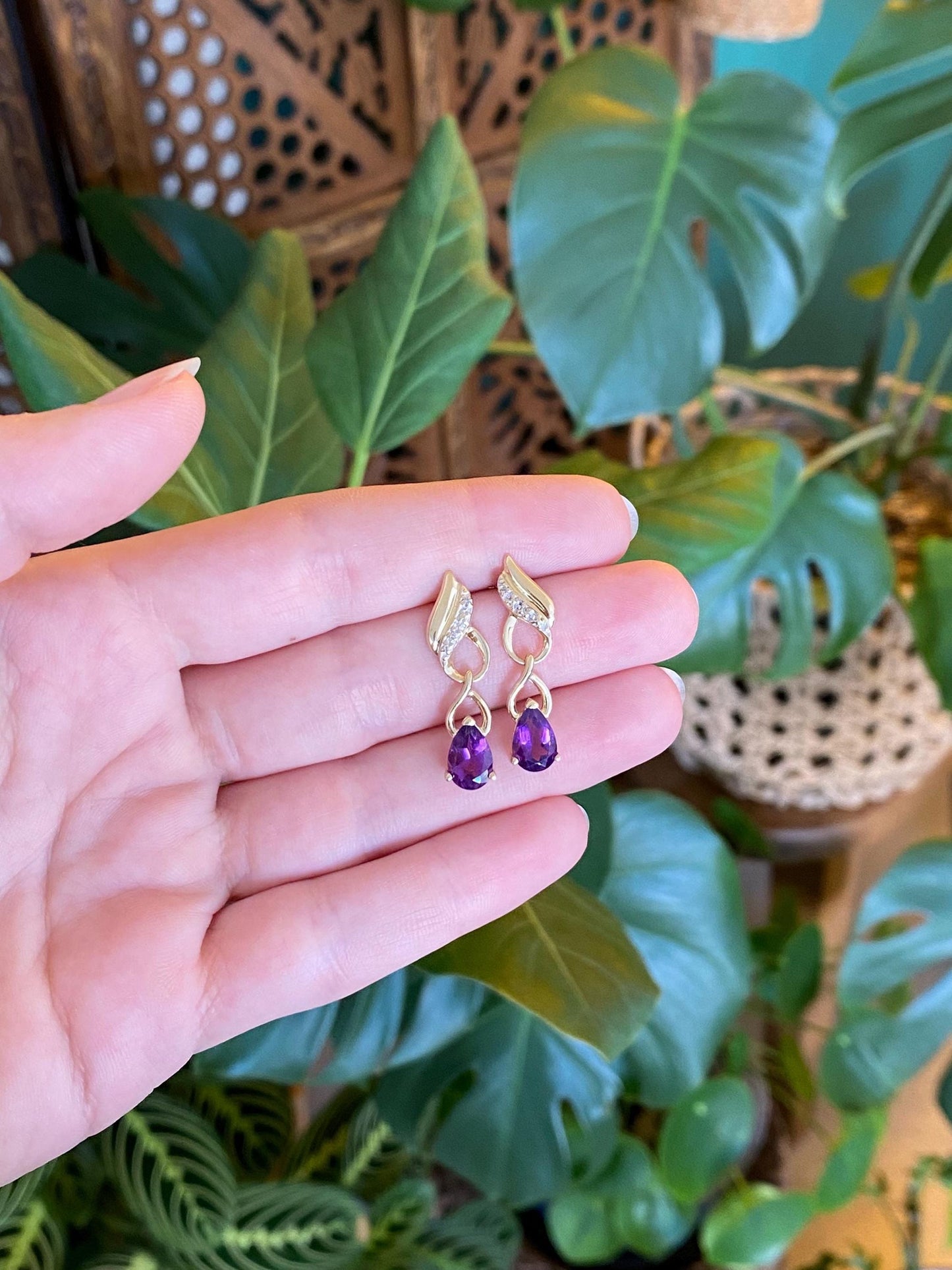 Vintage Solid 14k Yellow Gold Amethyst Diamond Dangle Stud Earrings
