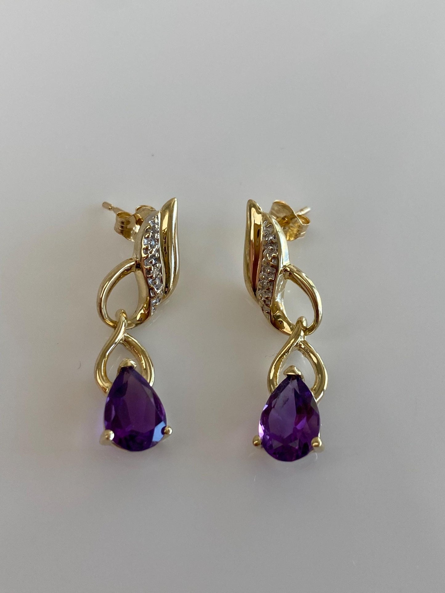 Vintage Solid 14k Yellow Gold Amethyst Diamond Dangle Stud Earrings