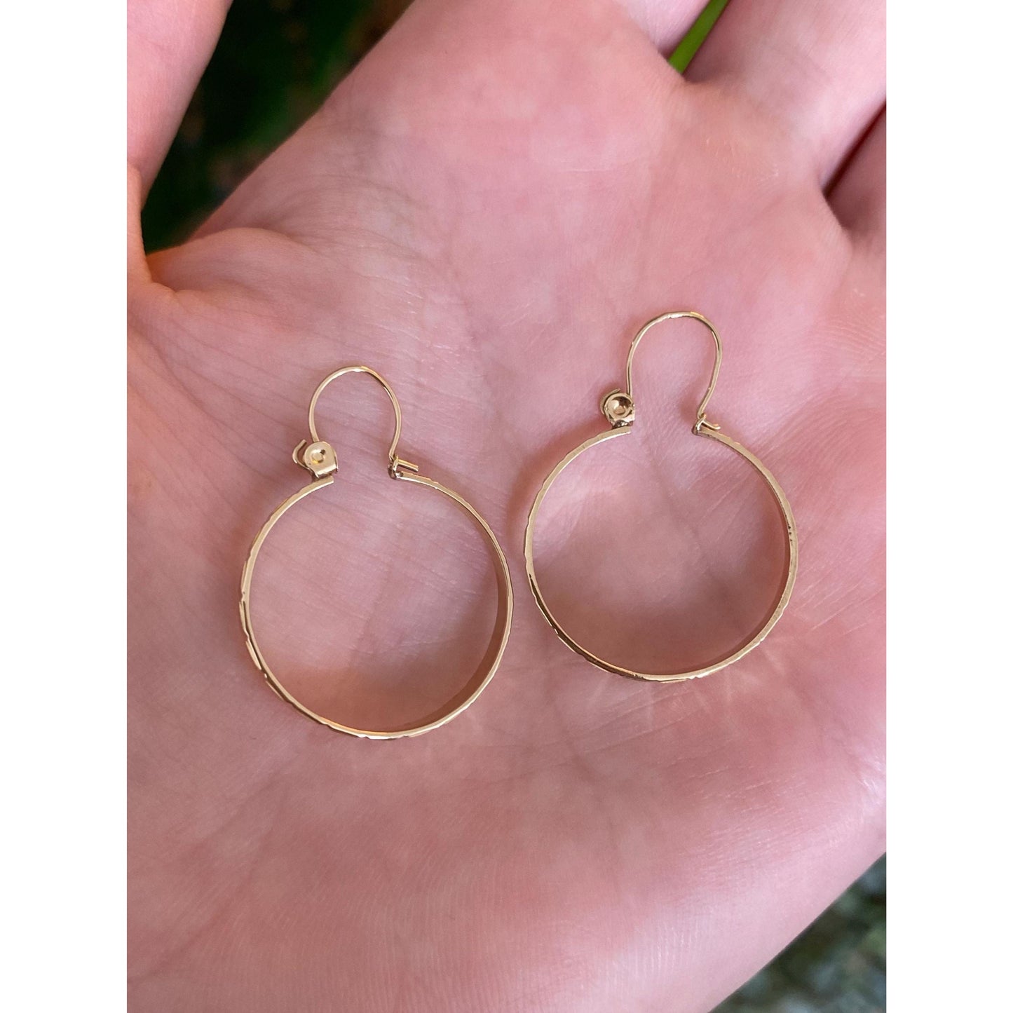 Vintage Solid 14k Yellow Gold Diamond Cut Hoop Earrings