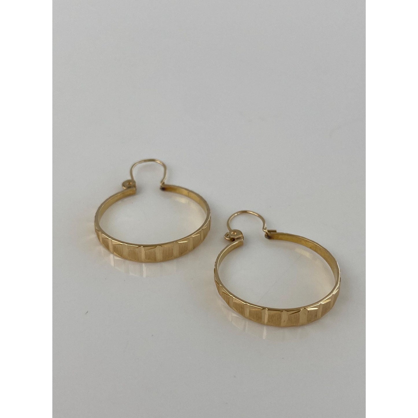 Vintage Solid 14k Yellow Gold Diamond Cut Hoop Earrings