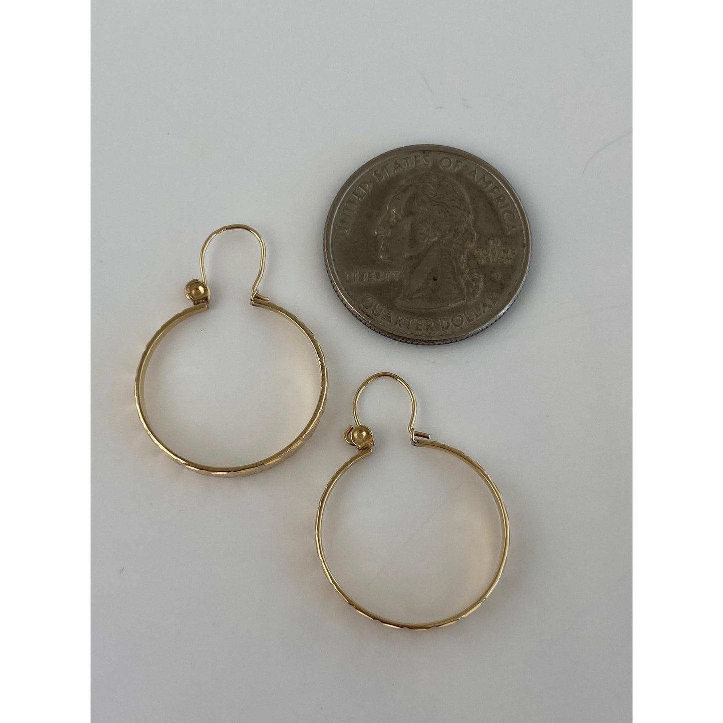 Vintage Solid 14k Yellow Gold Diamond Cut Hoop Earrings