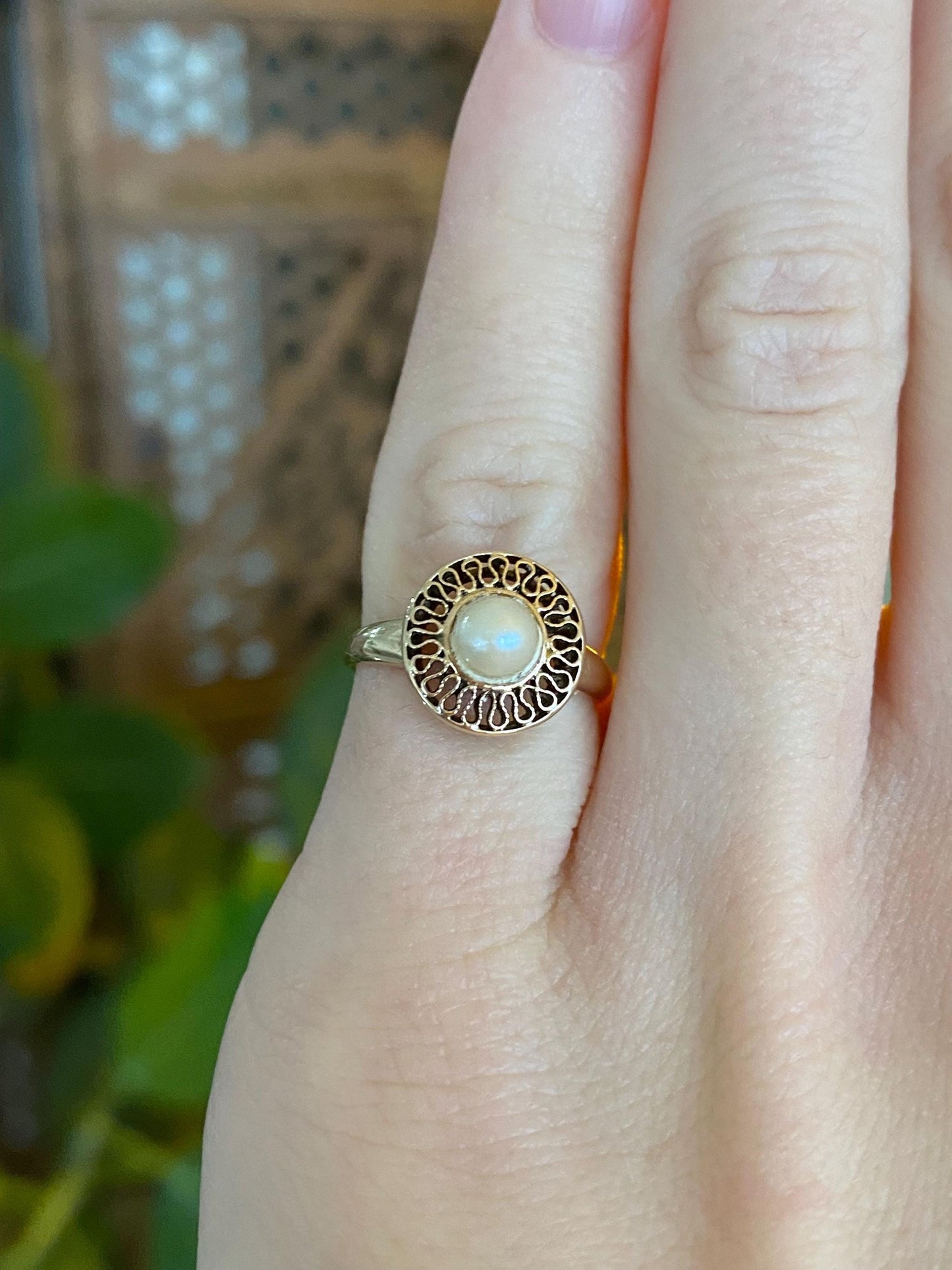 Vintage Solid 10k Yellow Gold Pearl Ring - Size 3.25