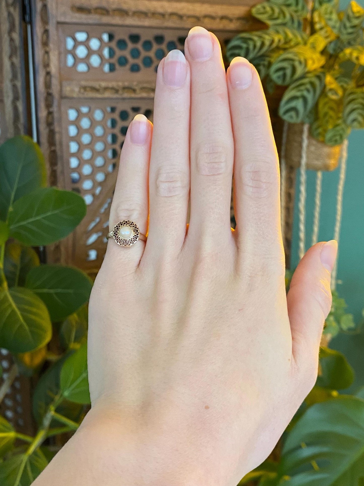 Vintage Solid 10k Yellow Gold Pearl Ring - Size 3.25