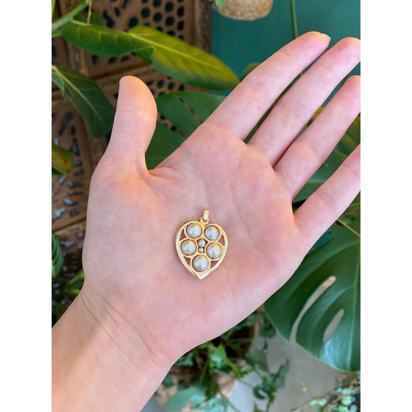 Vintage Solid 14k Yellow Gold Pearl Heart Fidget Charm