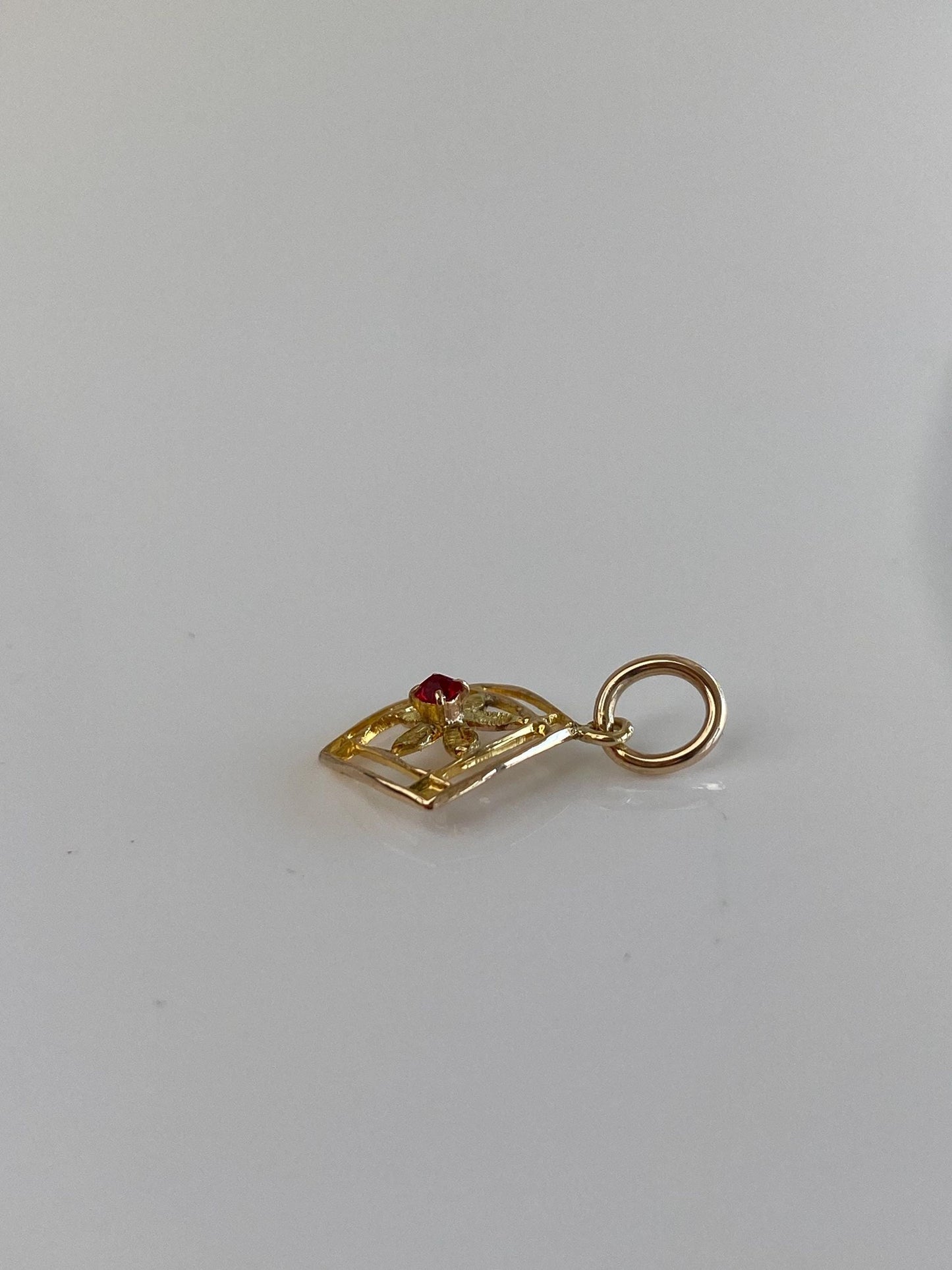 Vintage Solid 9k Yellow Gold Red Cubic Zirconia Flower Stick Pin Charm
