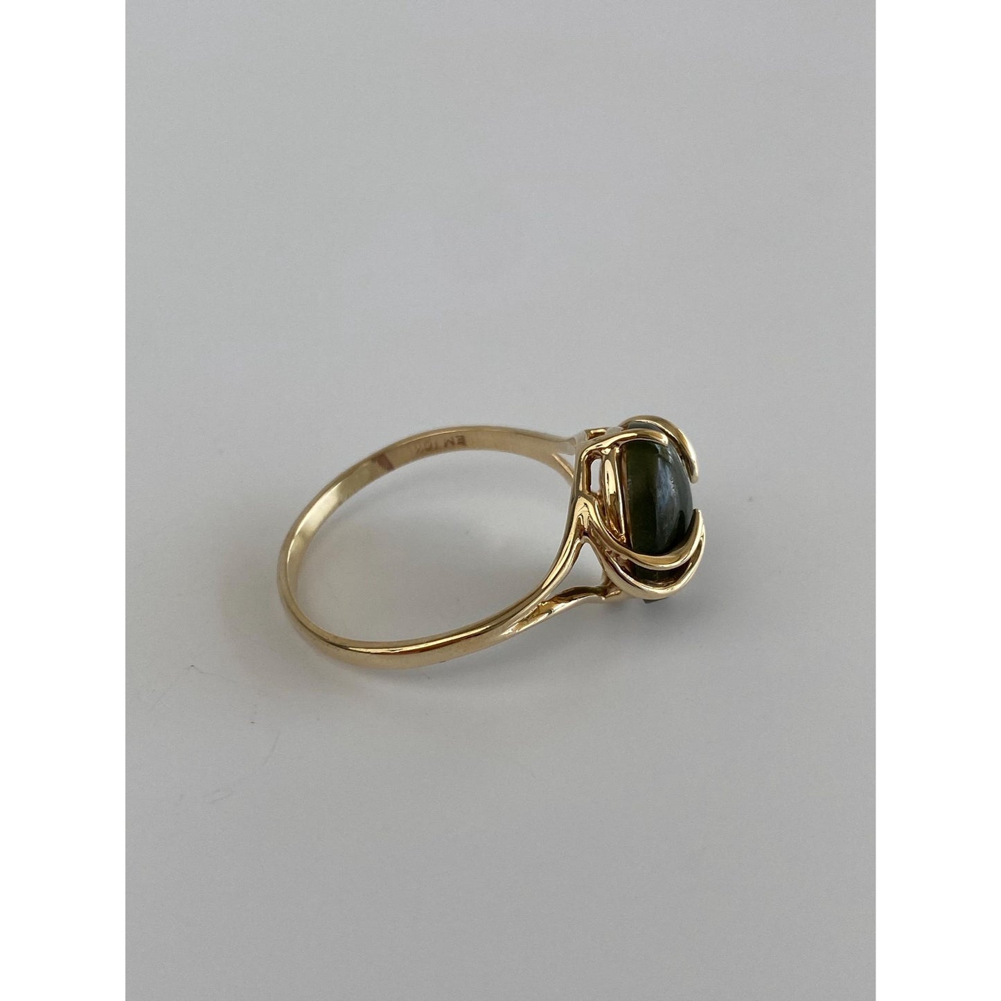 Solid 10k Yellow Gold Nephrite Ring - Size 10.5