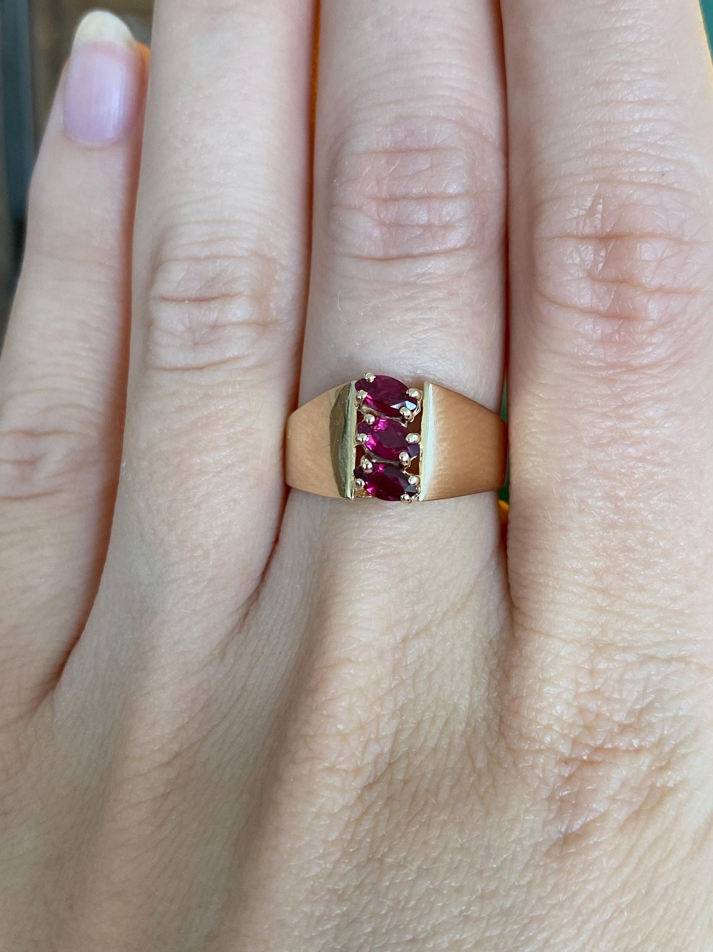 Vintage Solid 14k Yellow Gold Pink Sapphire Ring - Size 6.75