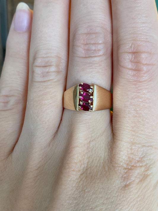 Vintage Solid 14k Yellow Gold Pink Sapphire Ring - Size 6.75