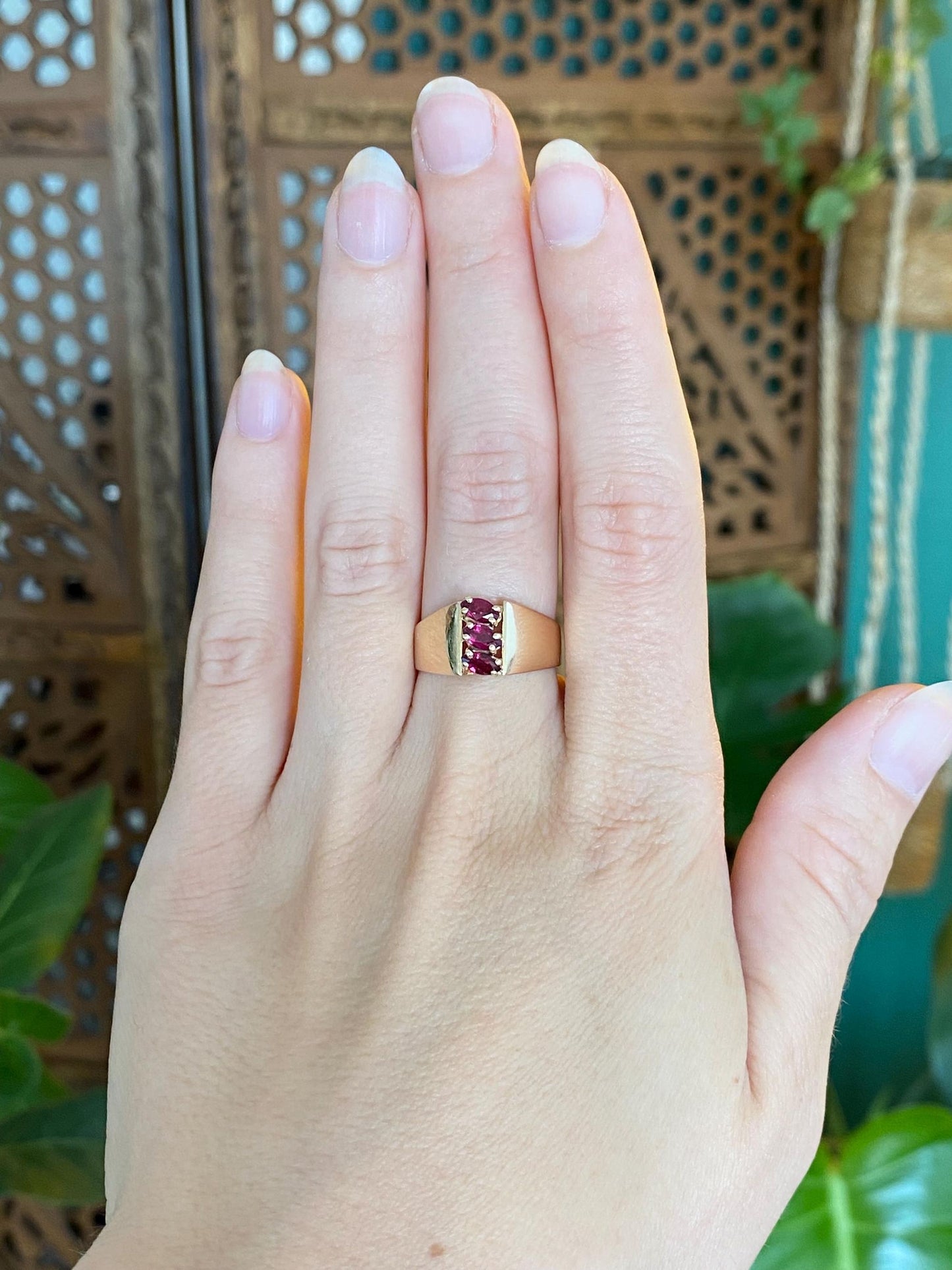 Vintage Solid 14k Yellow Gold Pink Sapphire Ring - Size 6.75