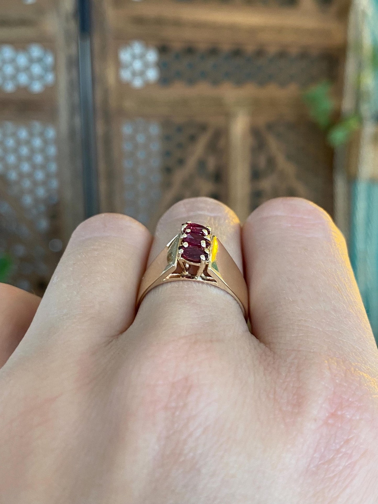 Vintage Solid 14k Yellow Gold Pink Sapphire Ring - Size 6.75