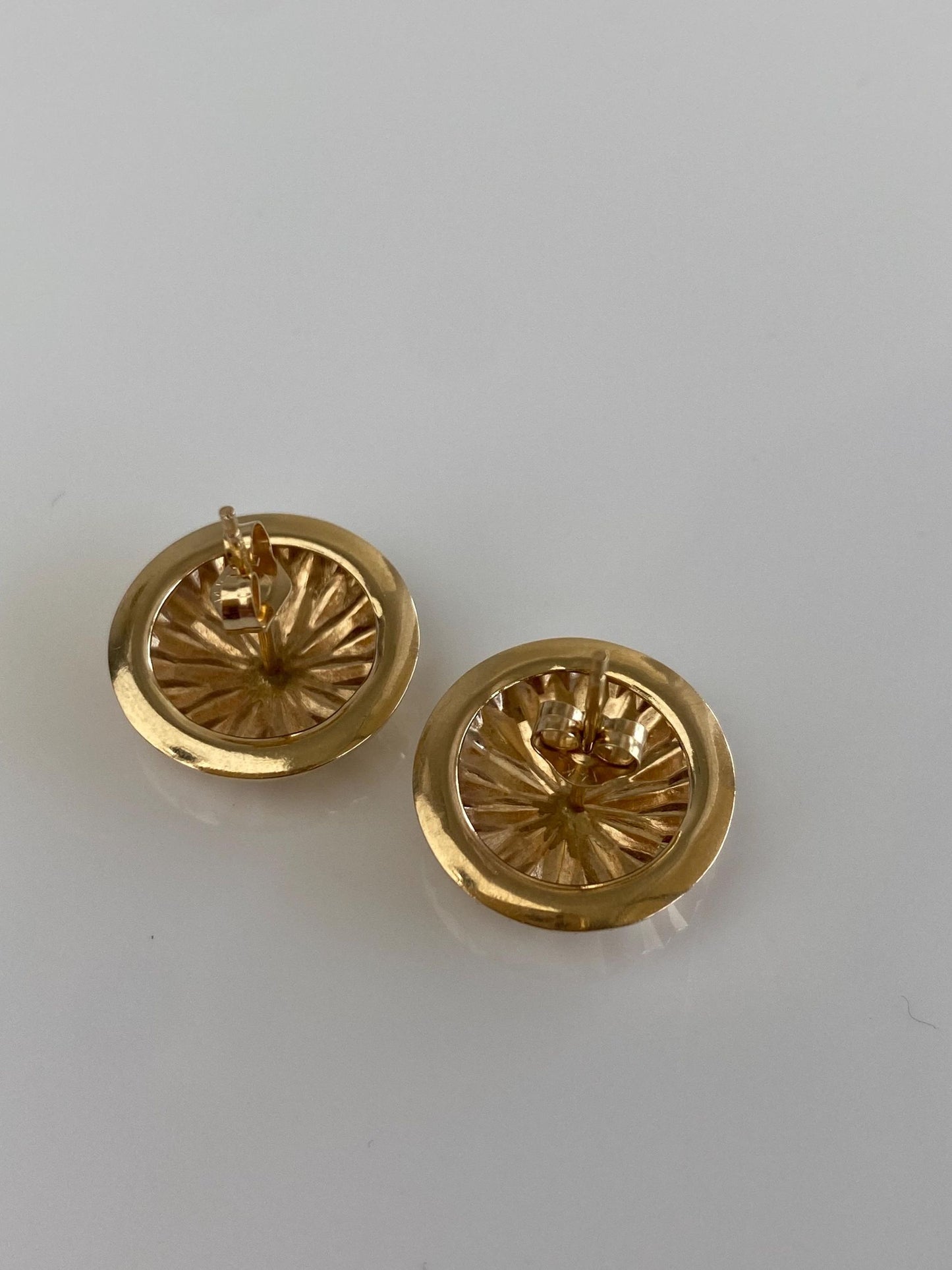 Vintage Solid 14k Yellow Gold Diamond Cut Domed Stud Earrings
