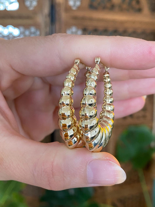 Vintage 14k Yellow Gold Chunky Scalloped Oval Hoop Earrings