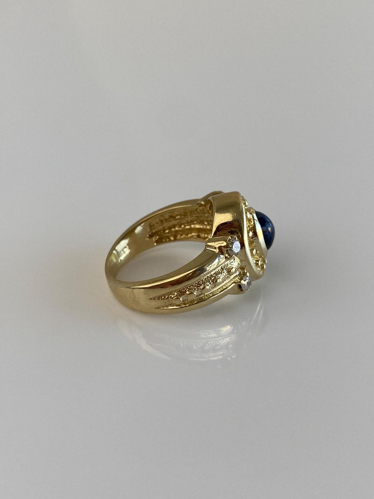 Vintage Solid 14k Yellow Gold Blue Sapphire Diamonds Designed Ring - Size 4.25