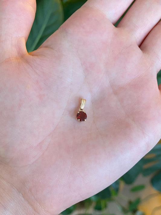 Vintage Solid 14k Yellow Gold Garnet Charm