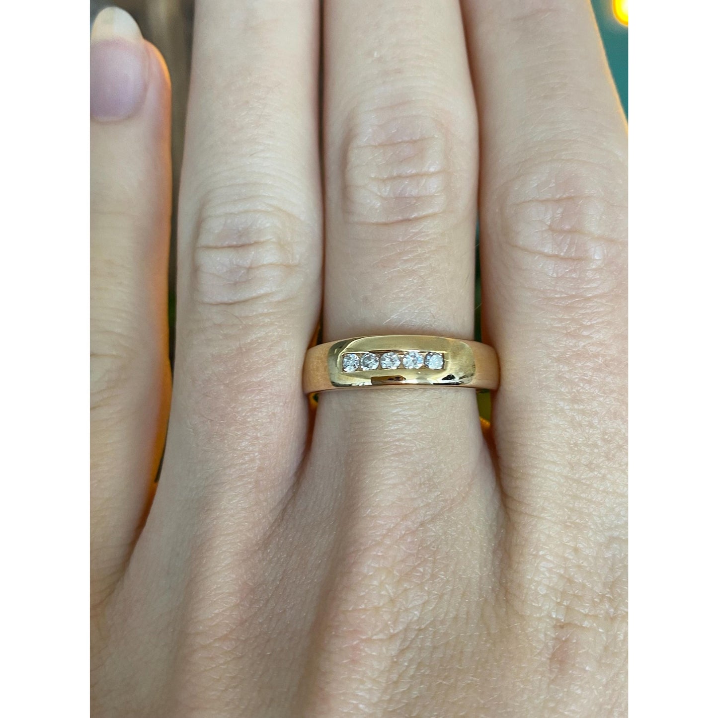 Vintage Solid 14k Yellow Gold Diamond Ring Band - Size 7.75