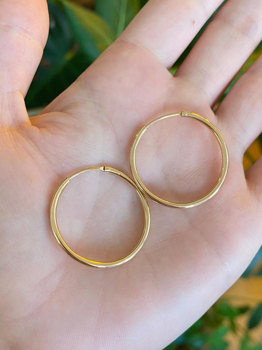 Vintage 14k Yellow Gold Hoop Earrings