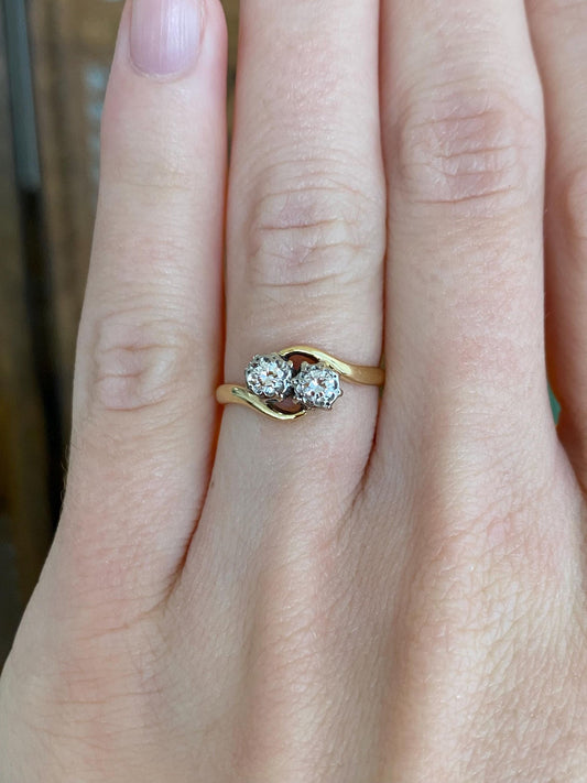 Vintage Solid 18k White & Yellow Gold Diamond Twist Ring - Size 5.25