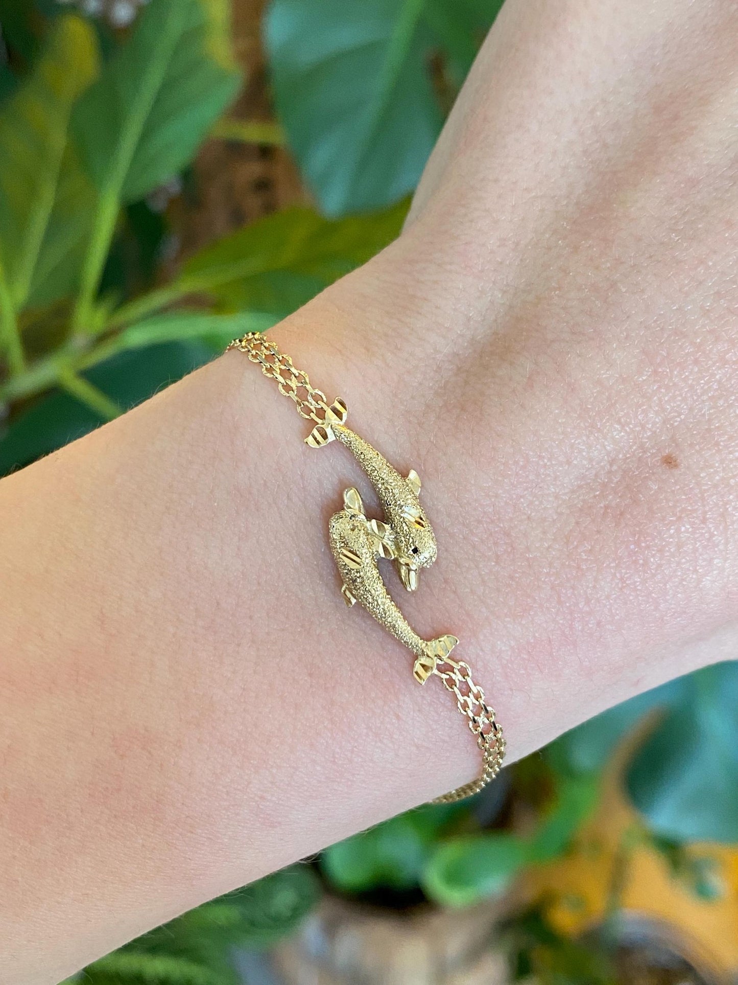 Vintage Solid 14k Yellow Gold Diamond Cut Dolphins Bismark Chain Bracelet - 7.25 inches