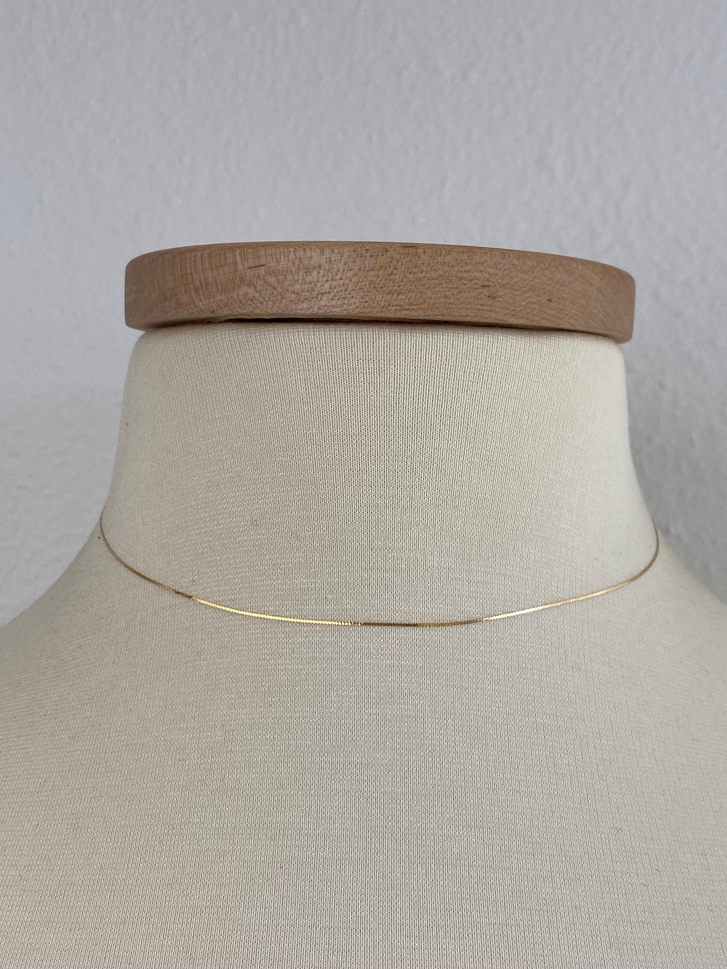 Vintage Solid 14k Yellow Gold Dainty Serpentine Chain Necklace - 14.75 inches