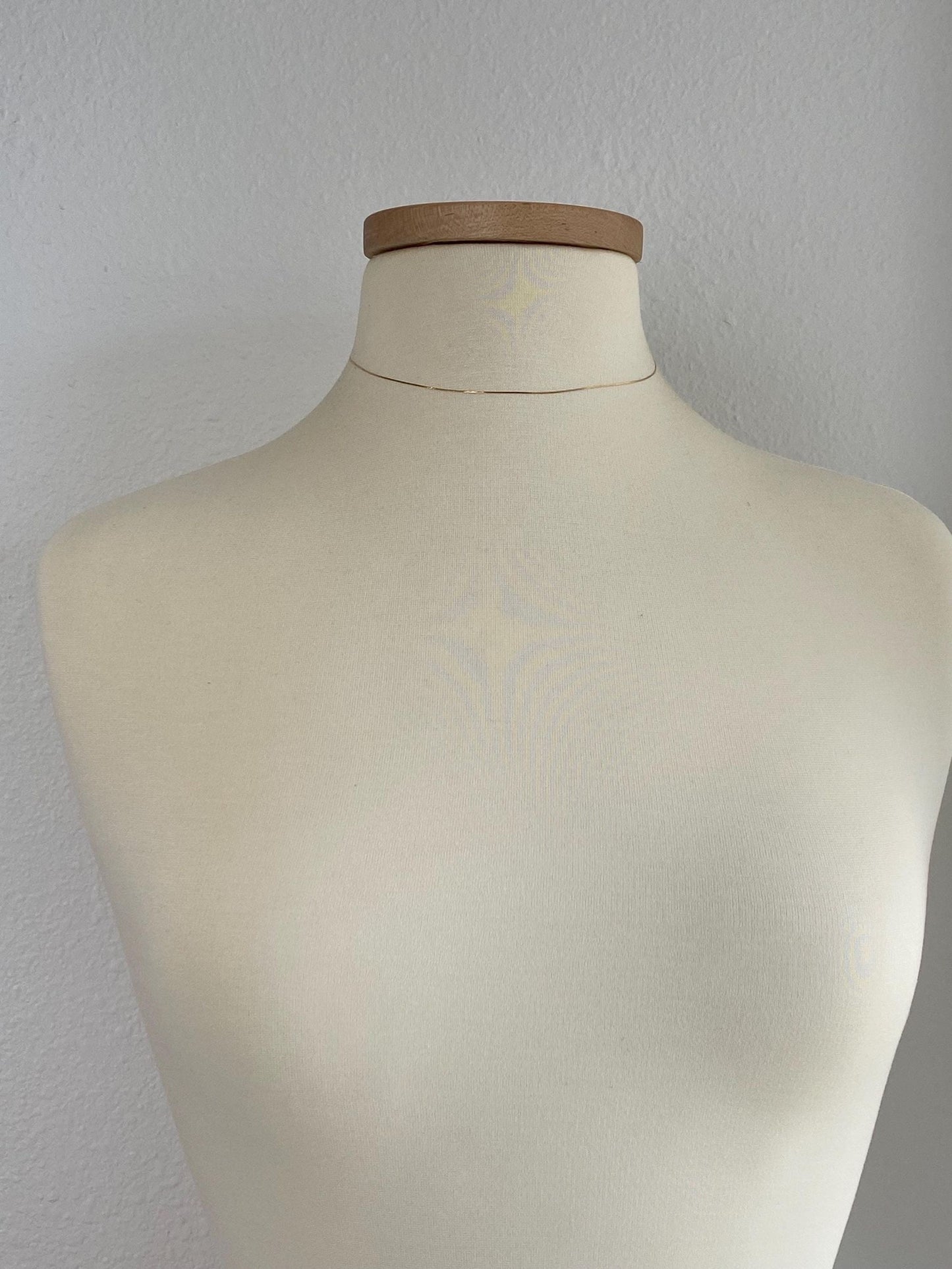 Vintage Solid 14k Yellow Gold Dainty Serpentine Chain Necklace - 14.75 inches