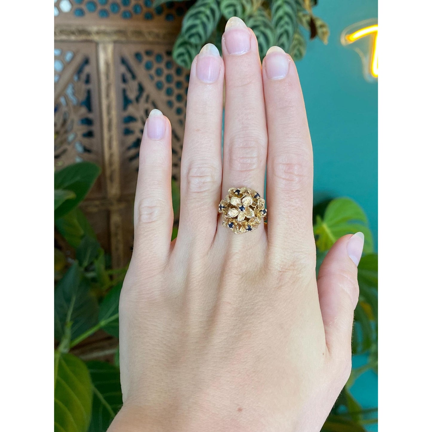 Vintage Solid 14k Yellow Gold Blue Sapphire Flower Bouquet Ring - Size 8