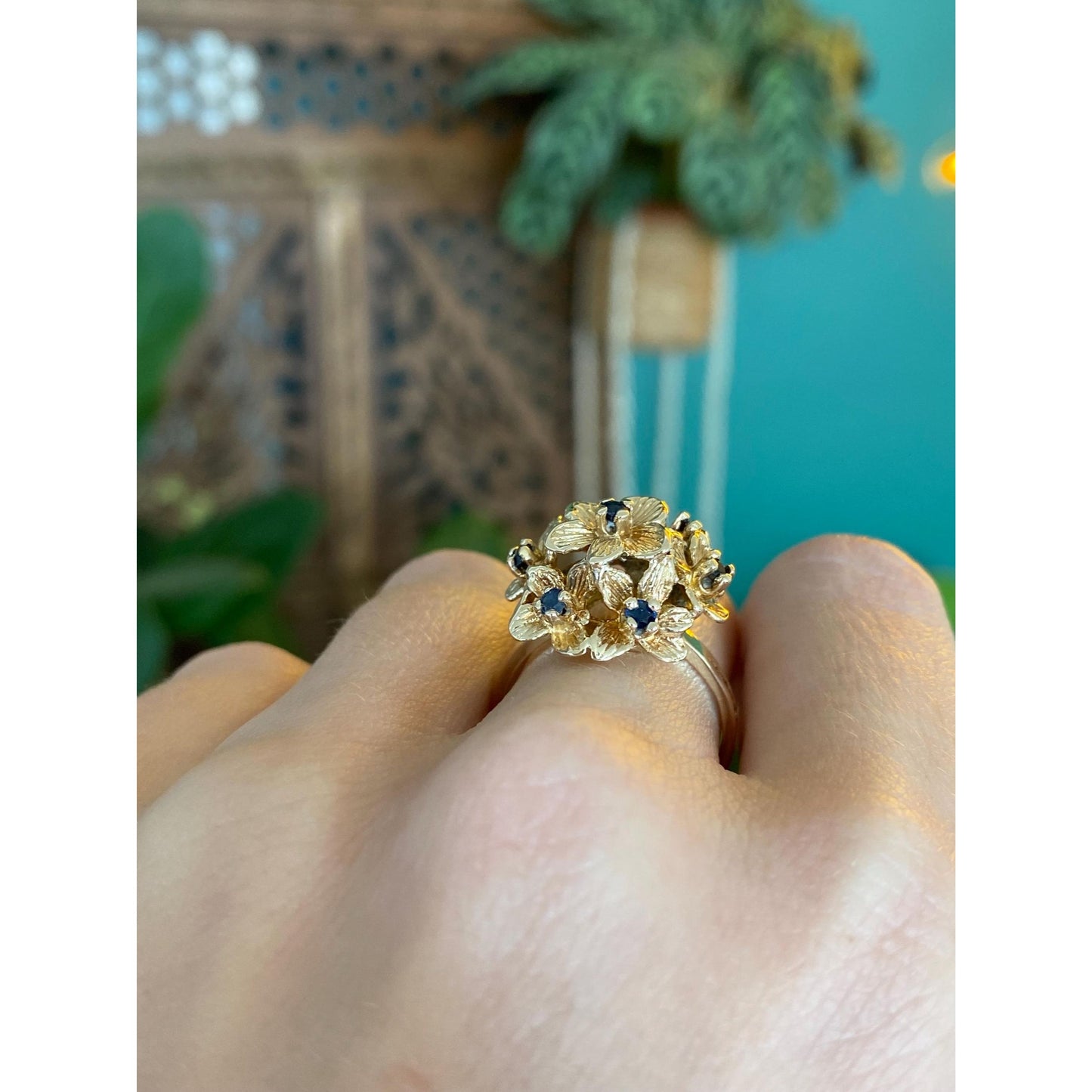 Vintage Solid 14k Yellow Gold Blue Sapphire Flower Bouquet Ring - Size 8