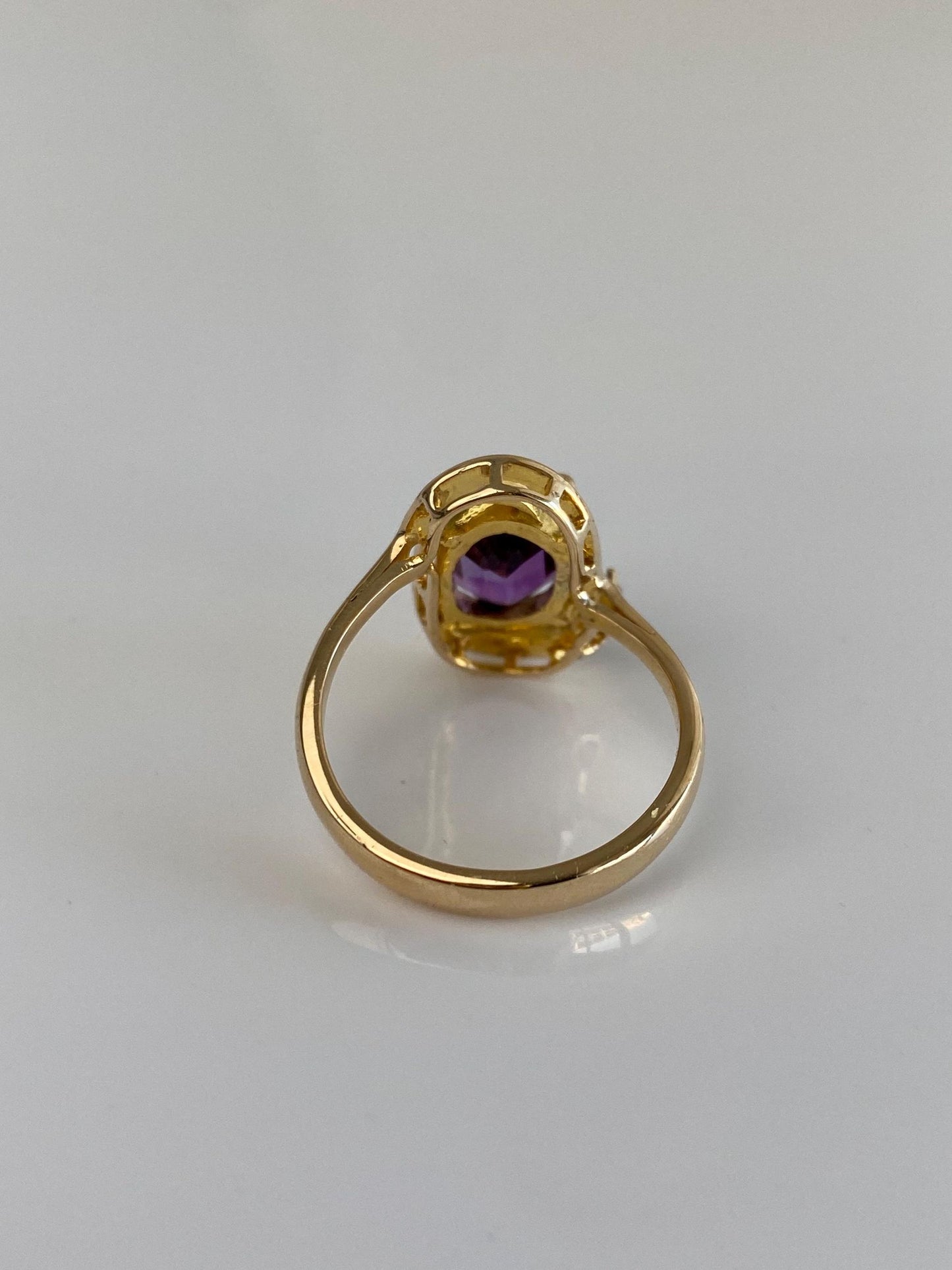 Vintage Solid 14k Yellow Gold Amethyst Clear Cubic Zirconia Ring - Size 6.75