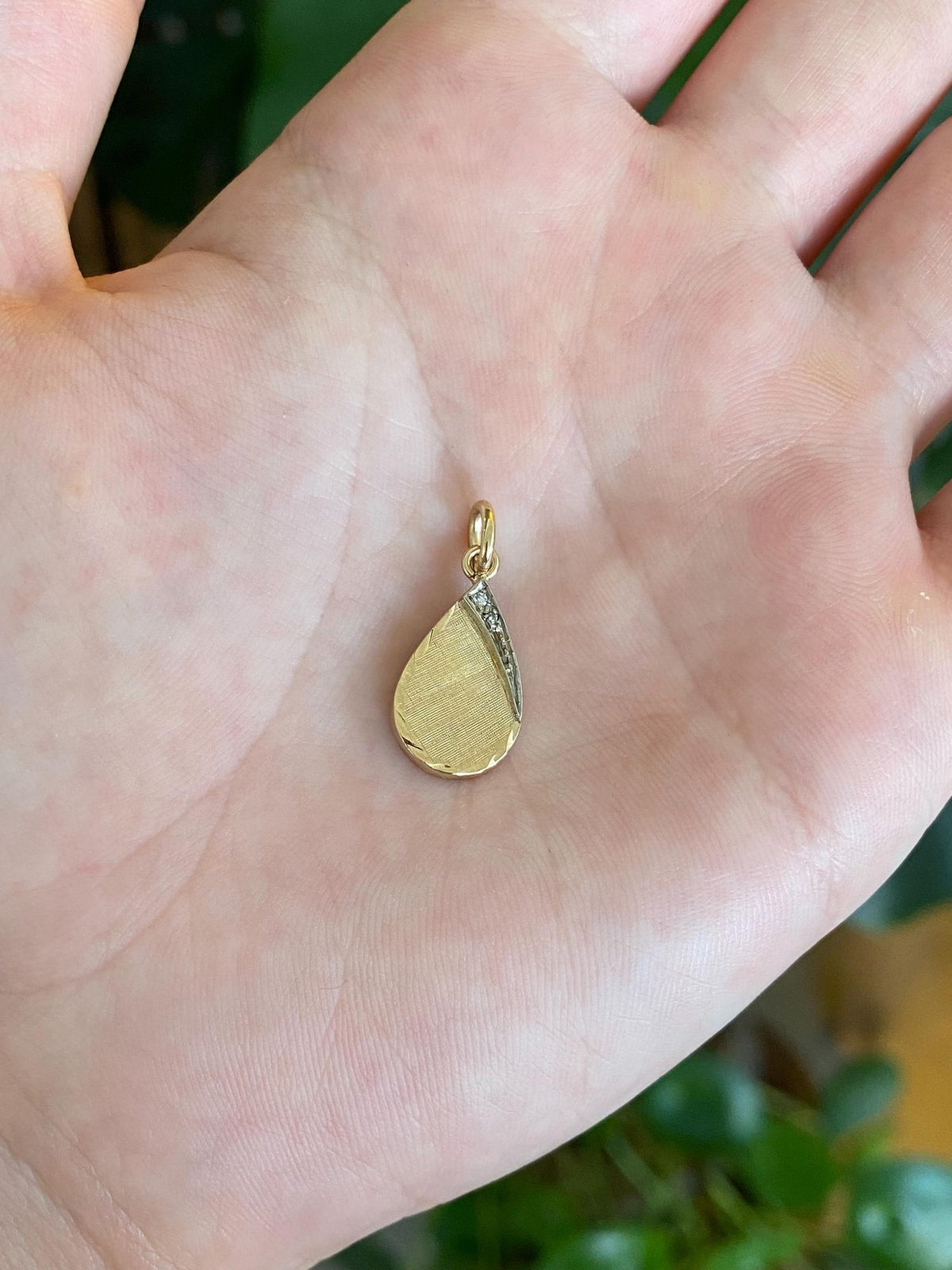 Vintage 14k White & Yellow Gold Diamond Crosshatch Teardrop Charm