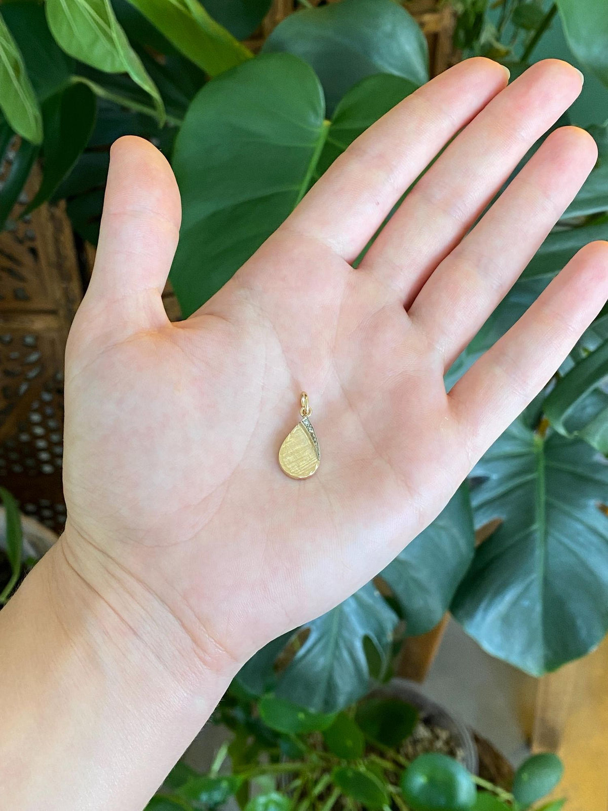 Vintage 14k White & Yellow Gold Diamond Crosshatch Teardrop Charm