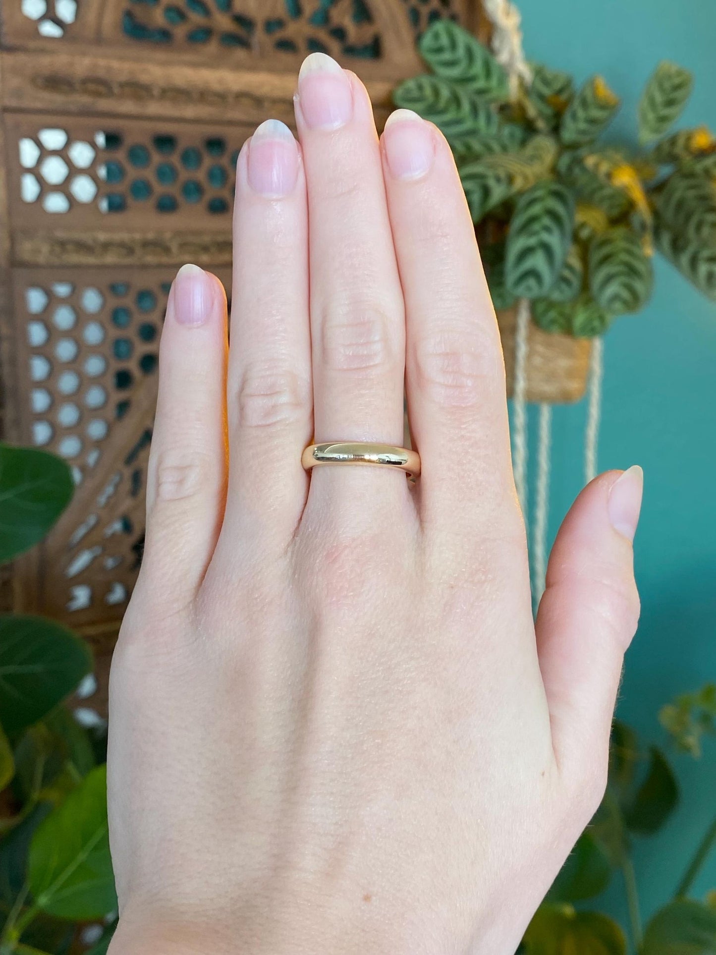 Vintage Solid 14k Yellow Gold Ring Band - Size 8