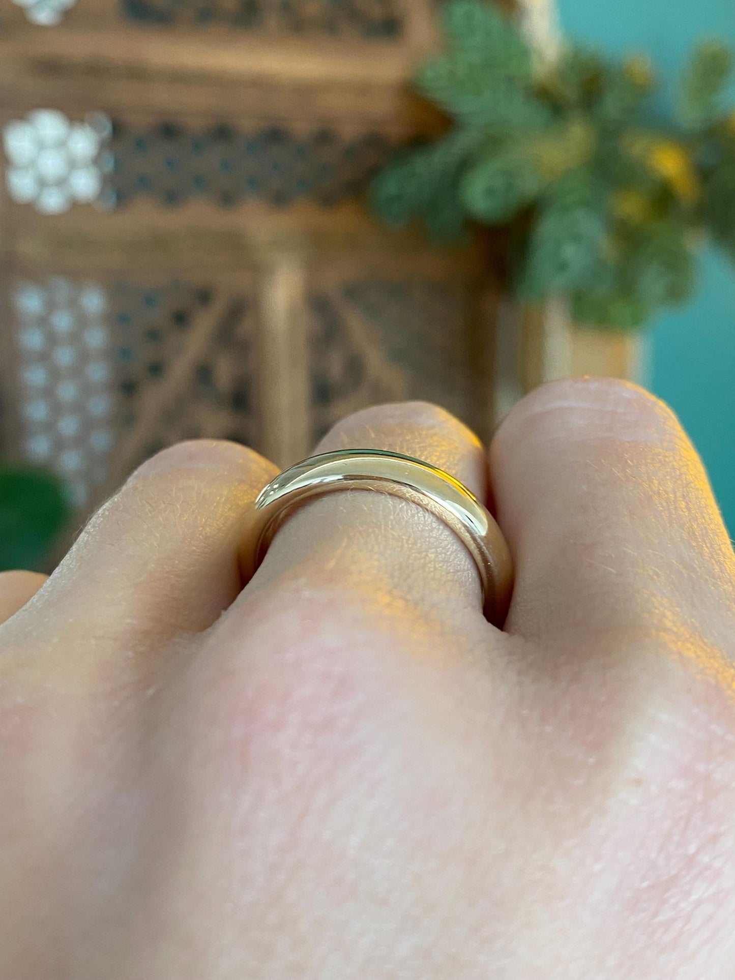 Vintage Solid 14k Yellow Gold Ring Band - Size 8