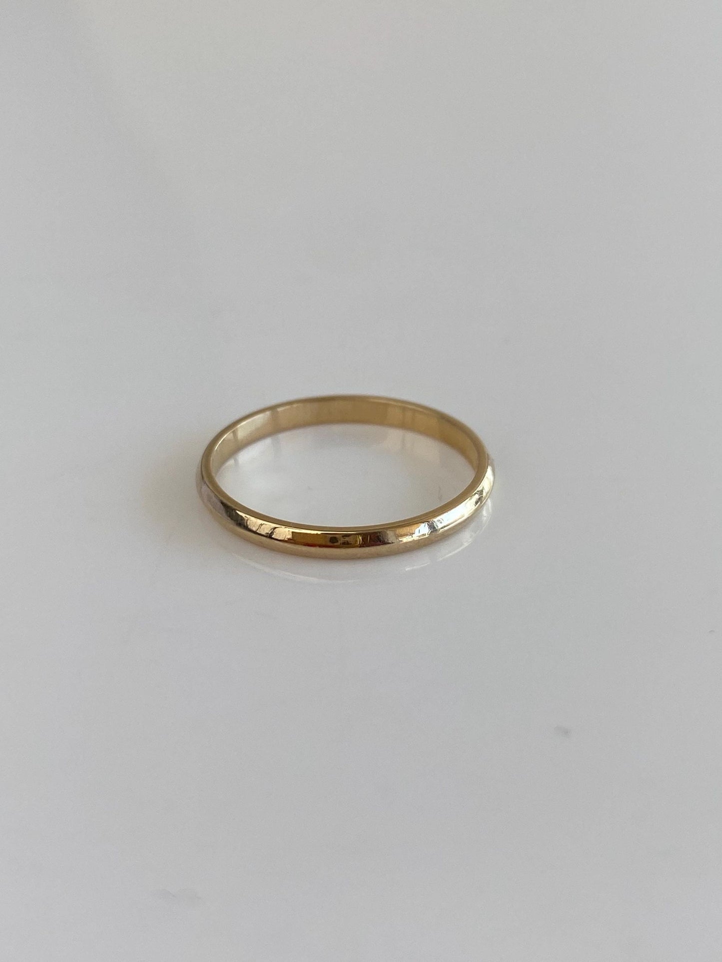 Vintage Solid 14k Yellow Gold Beveled Ring Band - Size 6.5