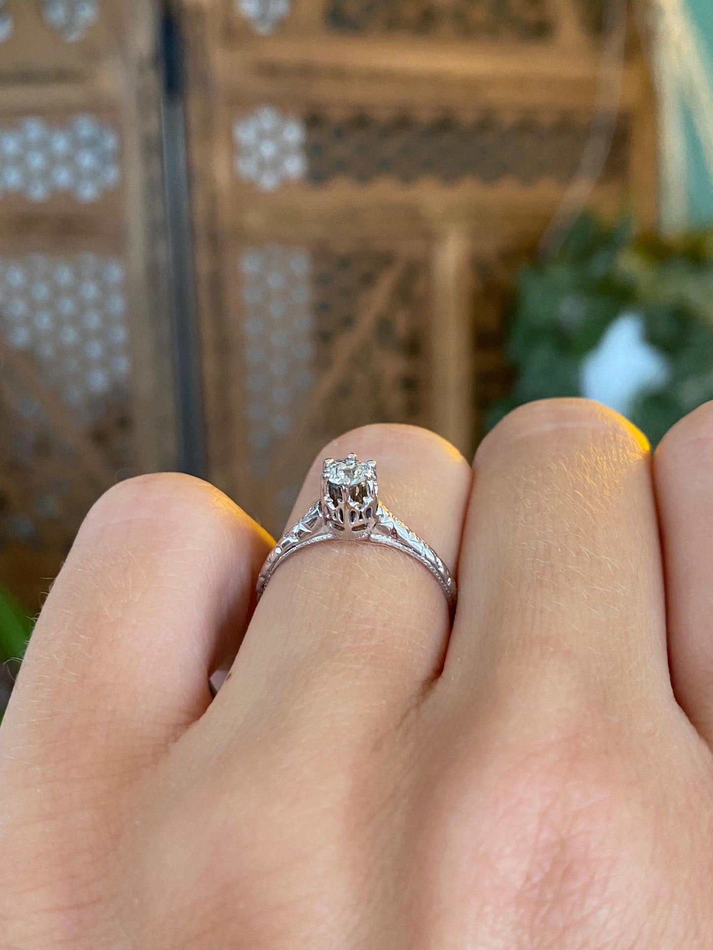 Vintage Solid 18k White Gold Old Mine Cut Diamond Designed Ring - Size 5.25